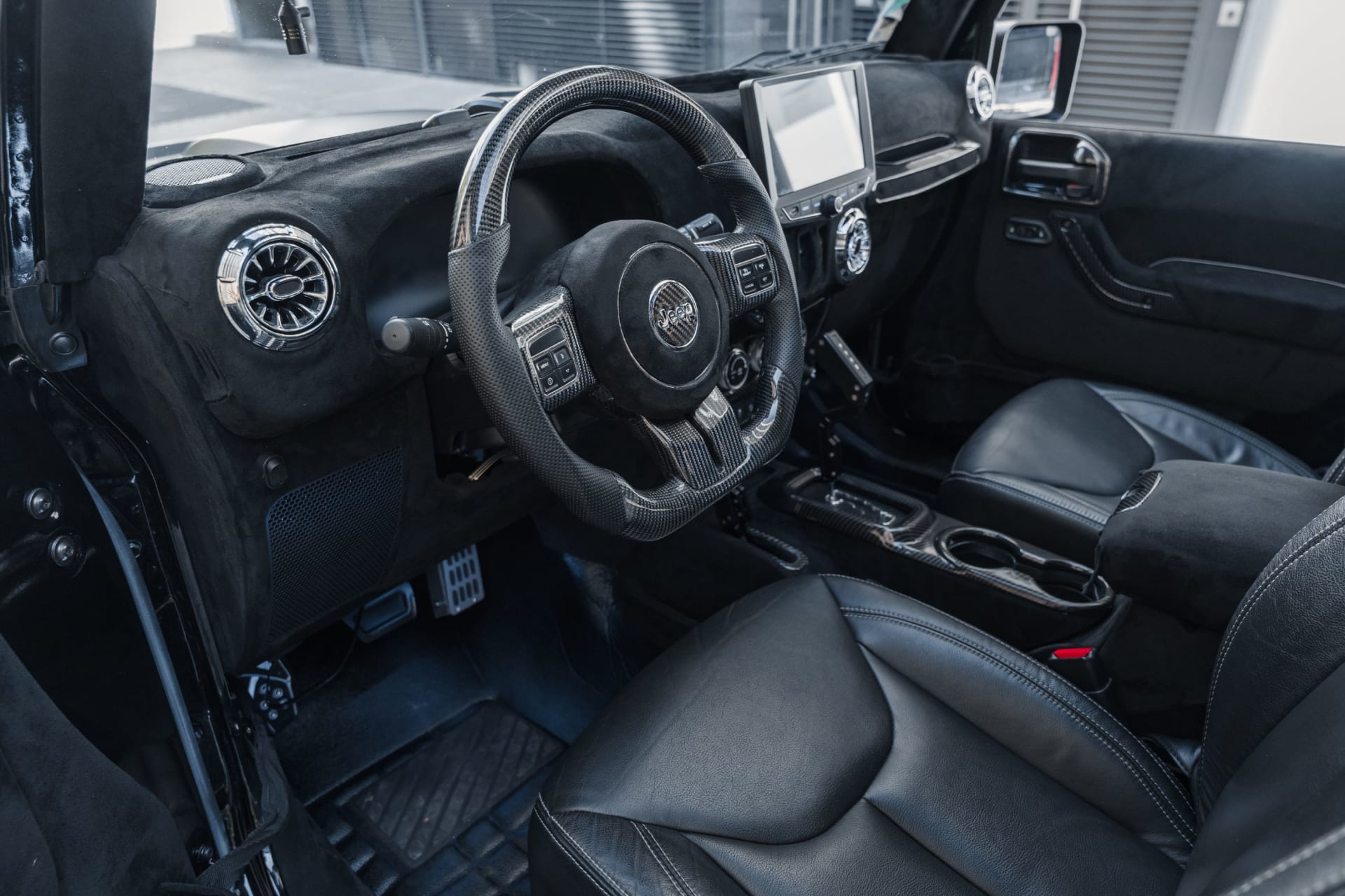 Jeep Wrangler Custom Sahara