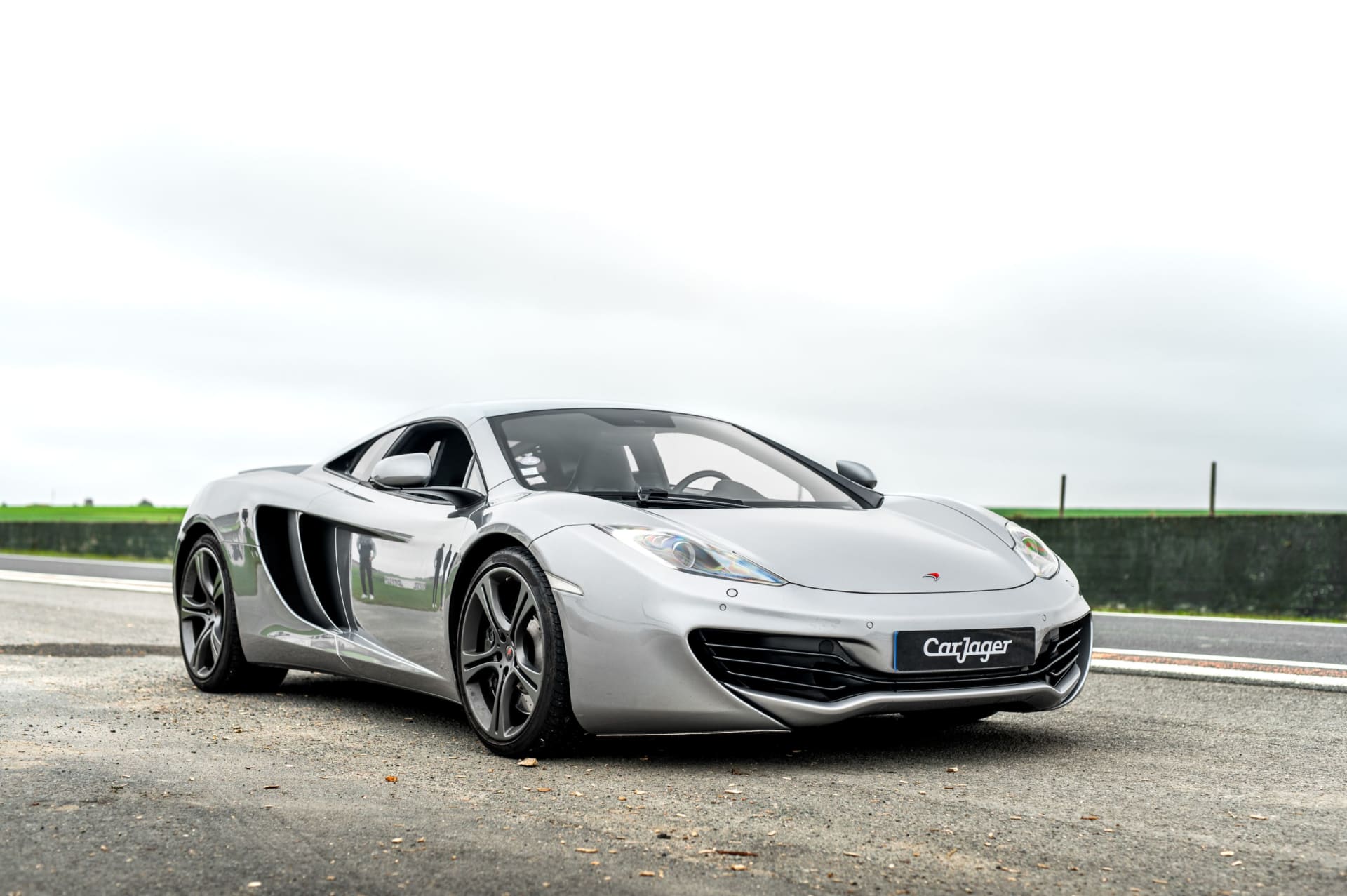Mclaren Mp4-12c