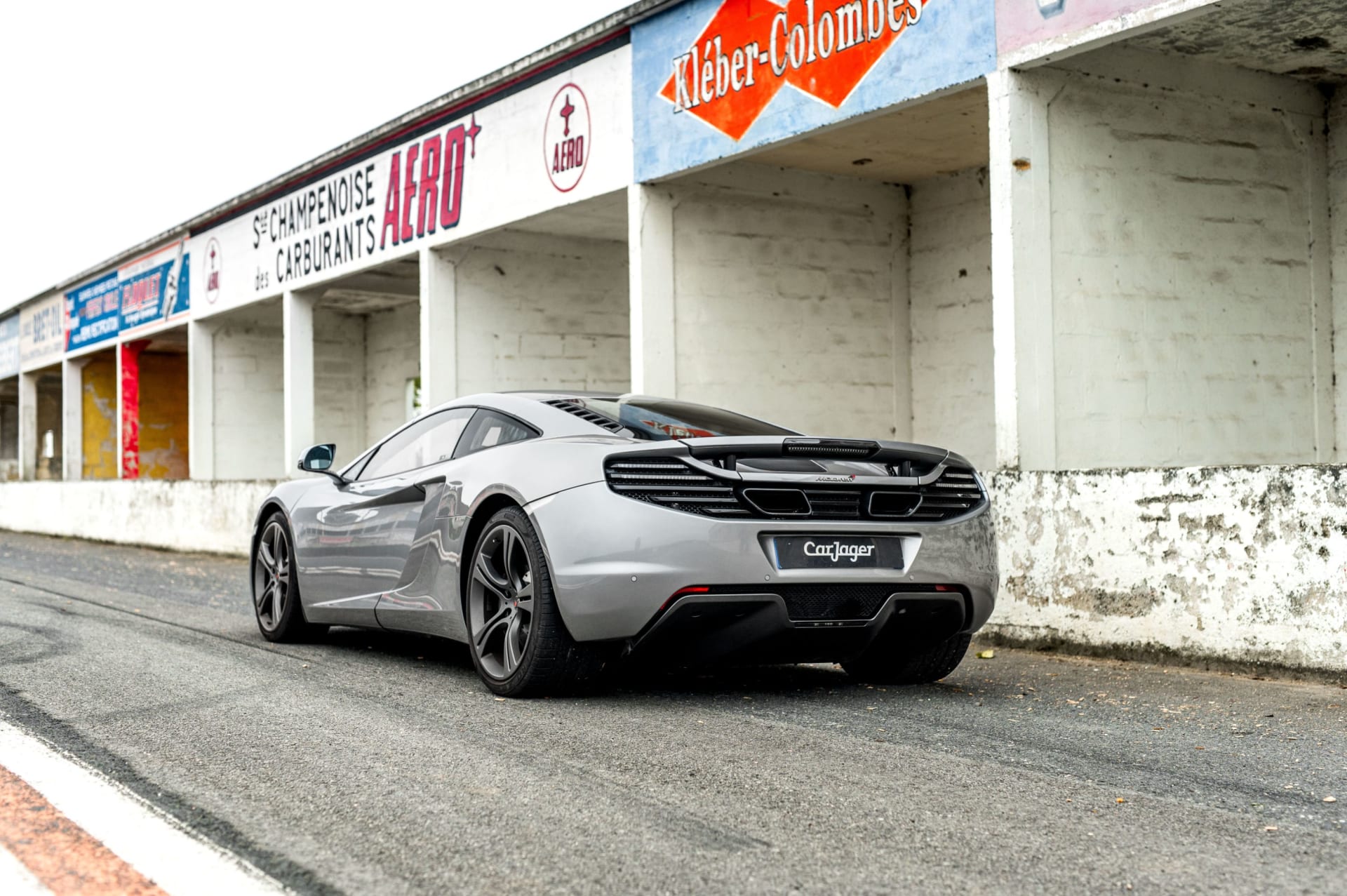 Mclaren Mp4-12c