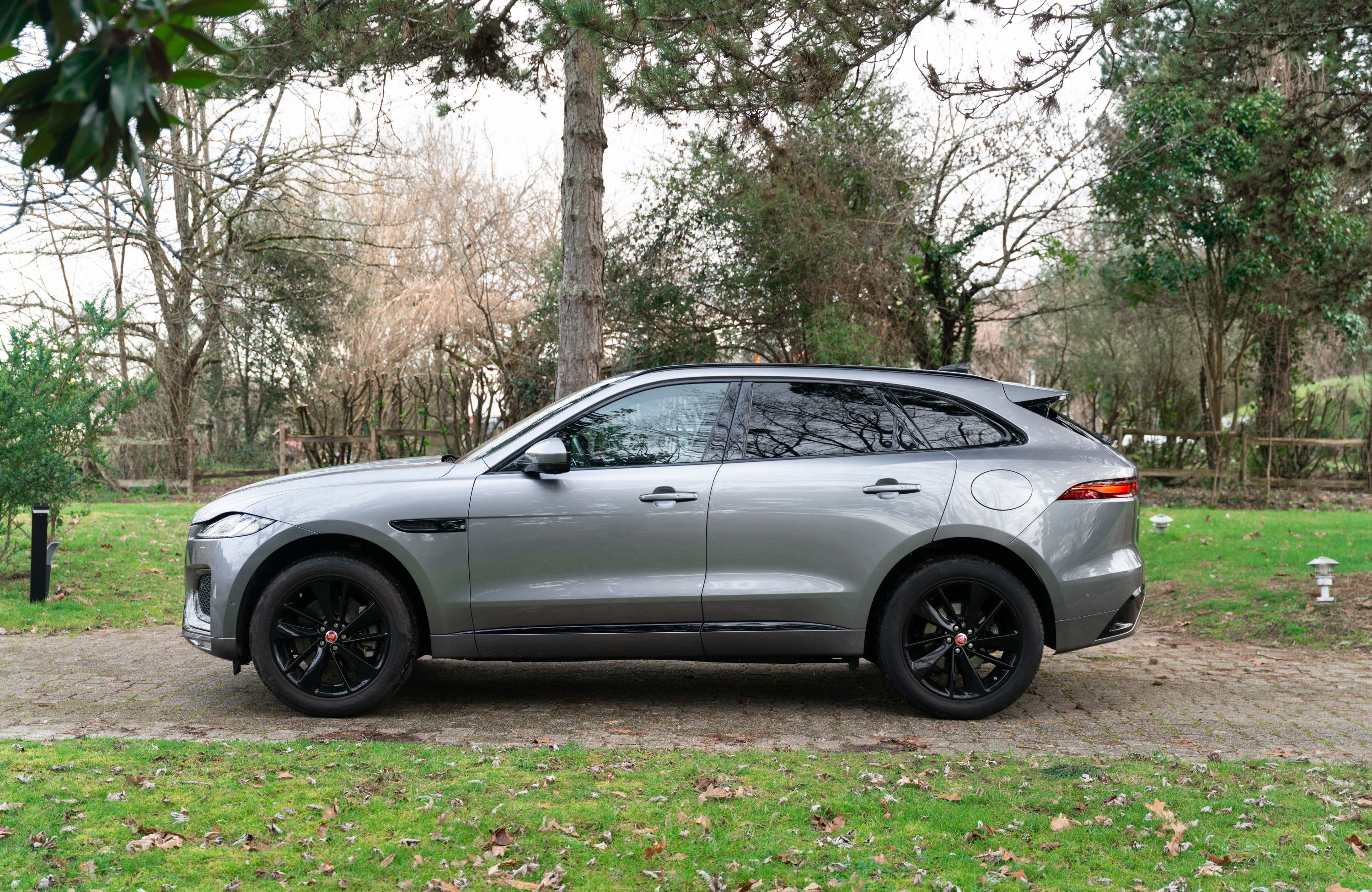 JAGUAR F-pace 2021 used video (1)