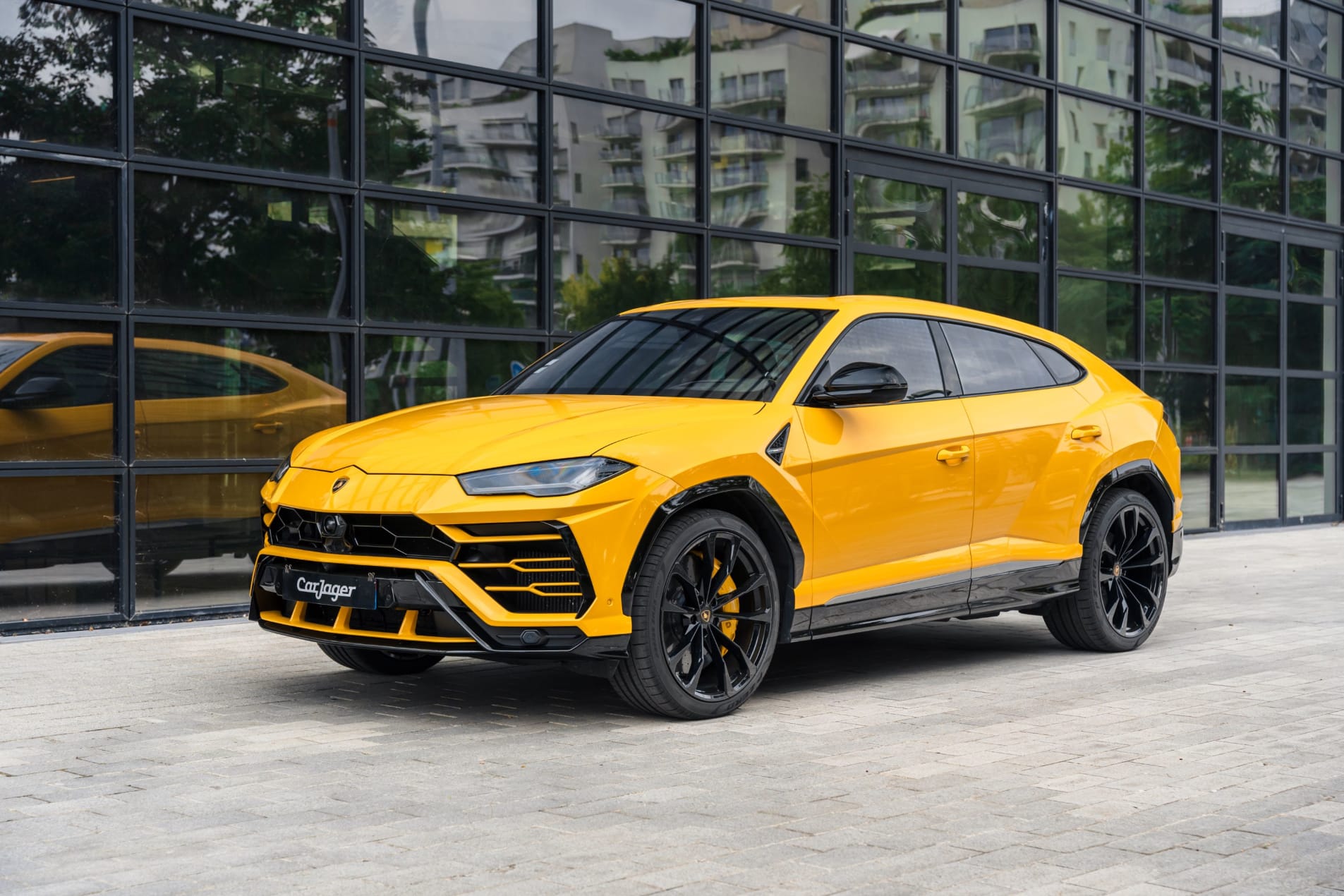 LAMBORGHINI Urus 2019