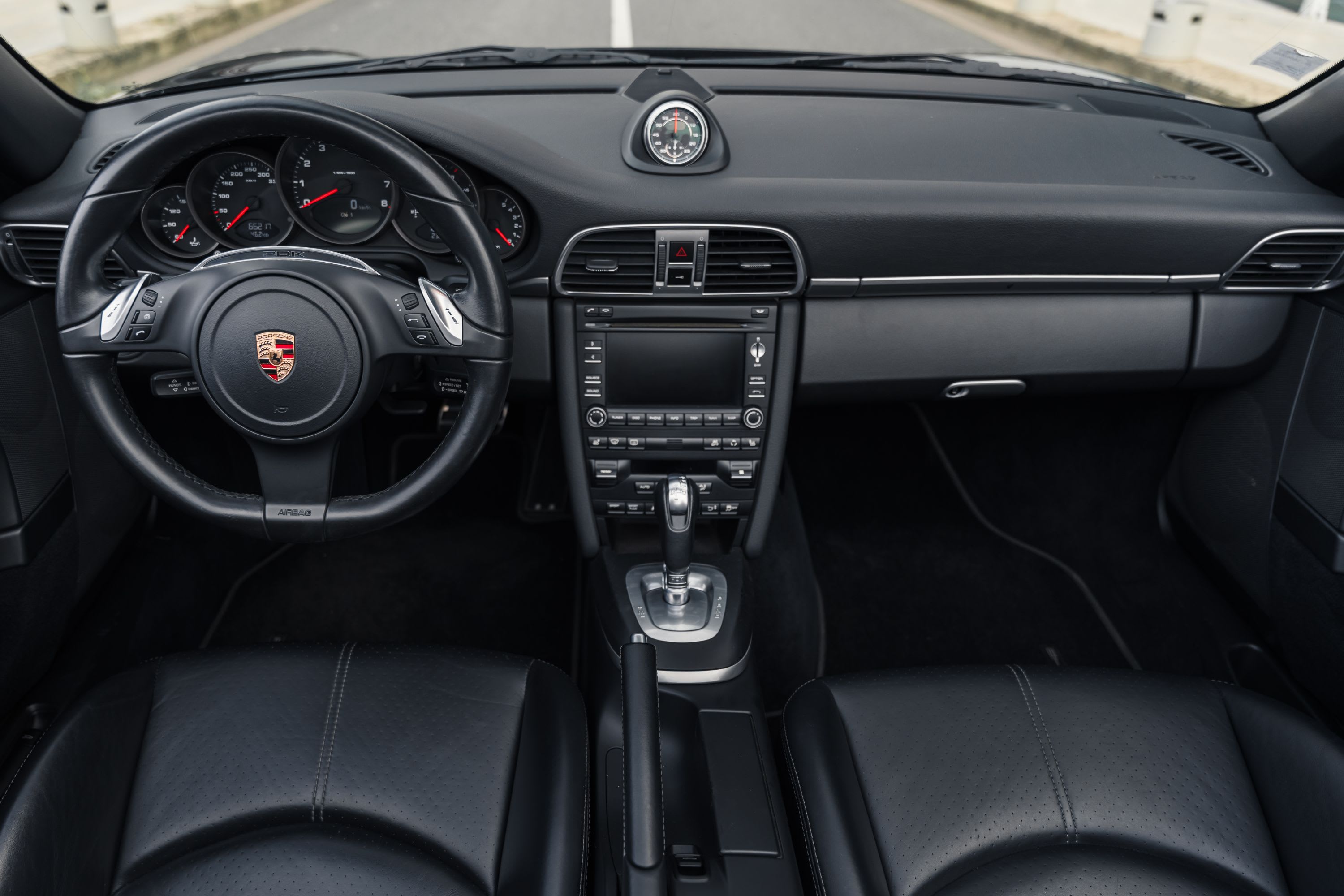 PORSCHE 911 997.2 Carrera 4 Gts 2012 used interior (1)