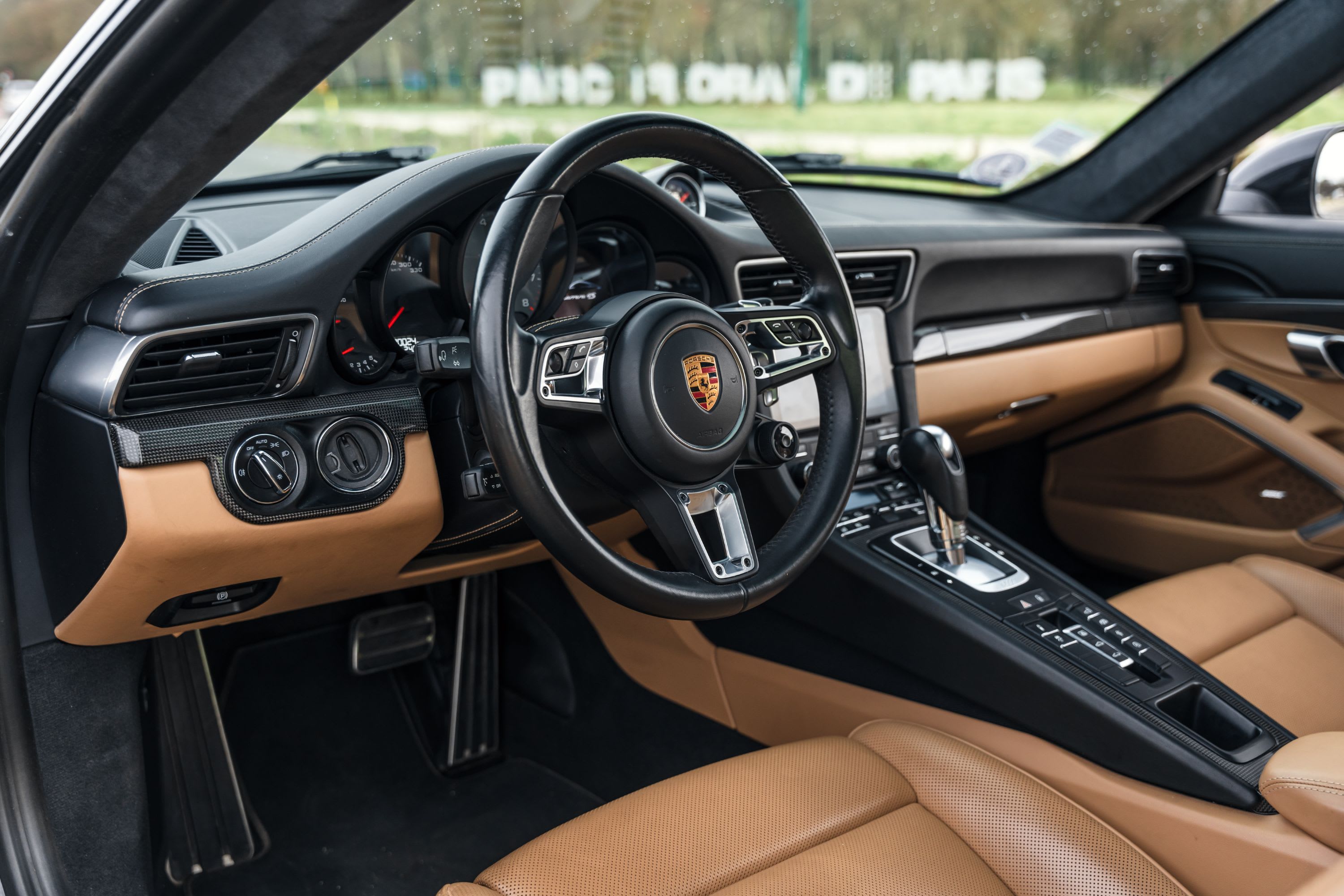 PORSCHE 911 991.2 Carrera 4s 2016 occasion intérieur (1)