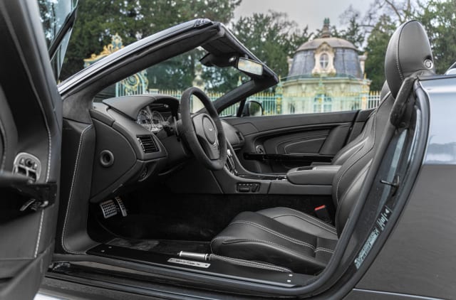 Aston Martin V12 Vantage S Roadster