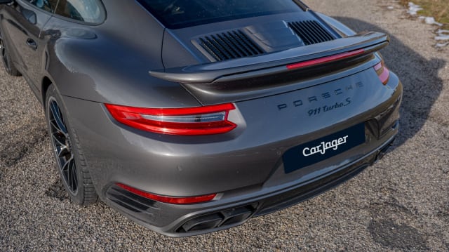 PORSCHE 911 991.2 Turbo S 2017 usado