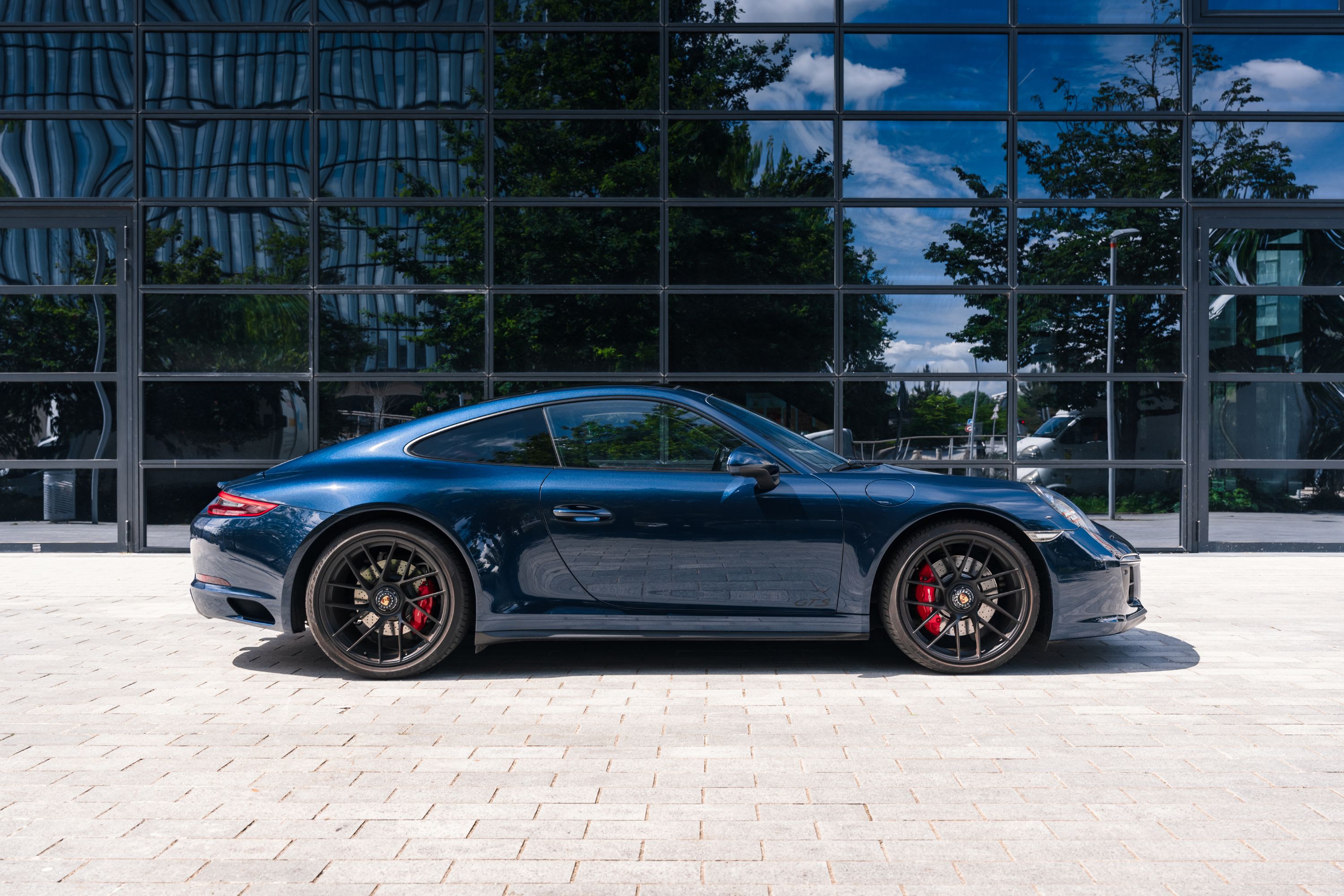 Porsche 911 991.2 Carrera 4 Gts