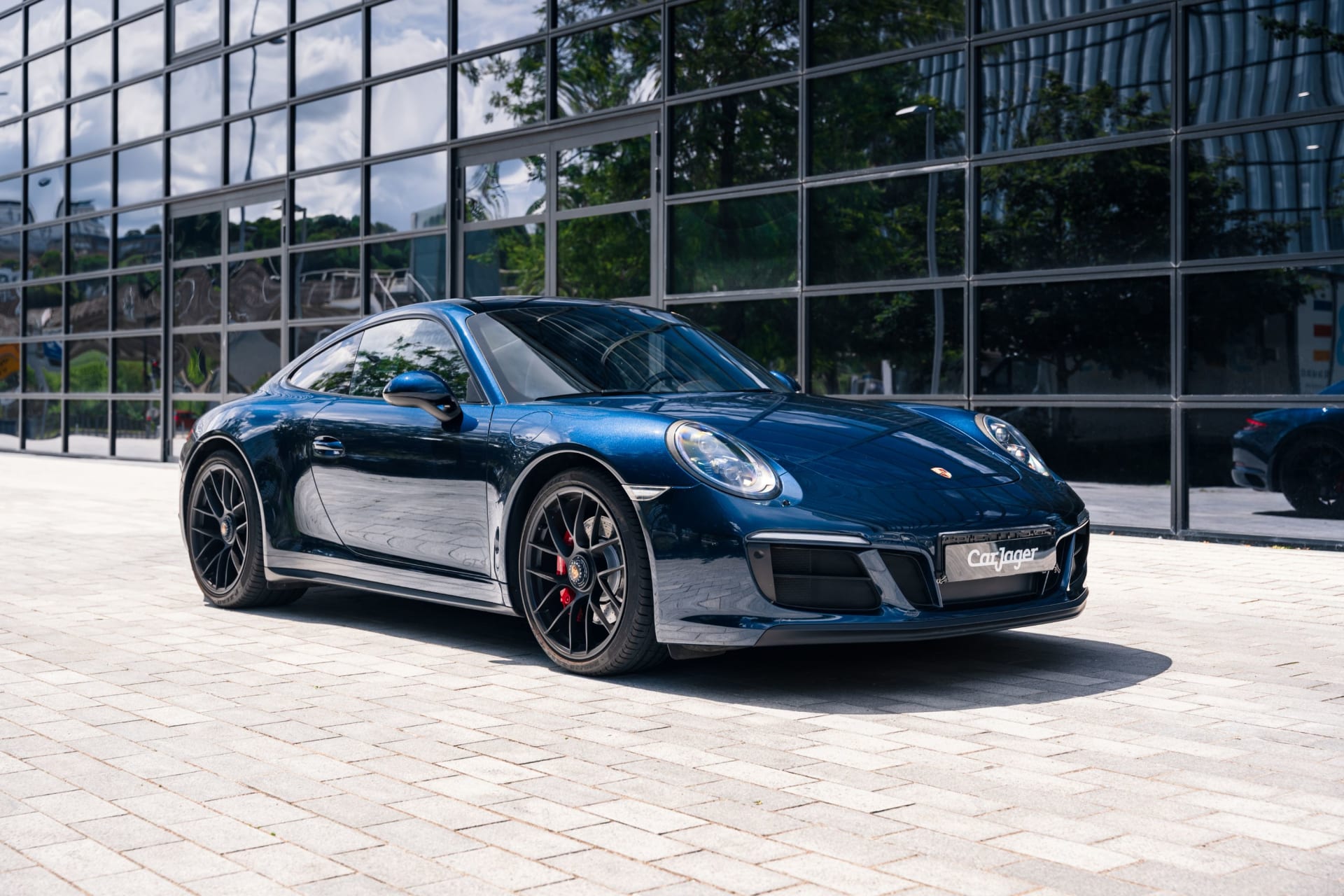 Porsche 911 991.2 Carrera 4 Gts