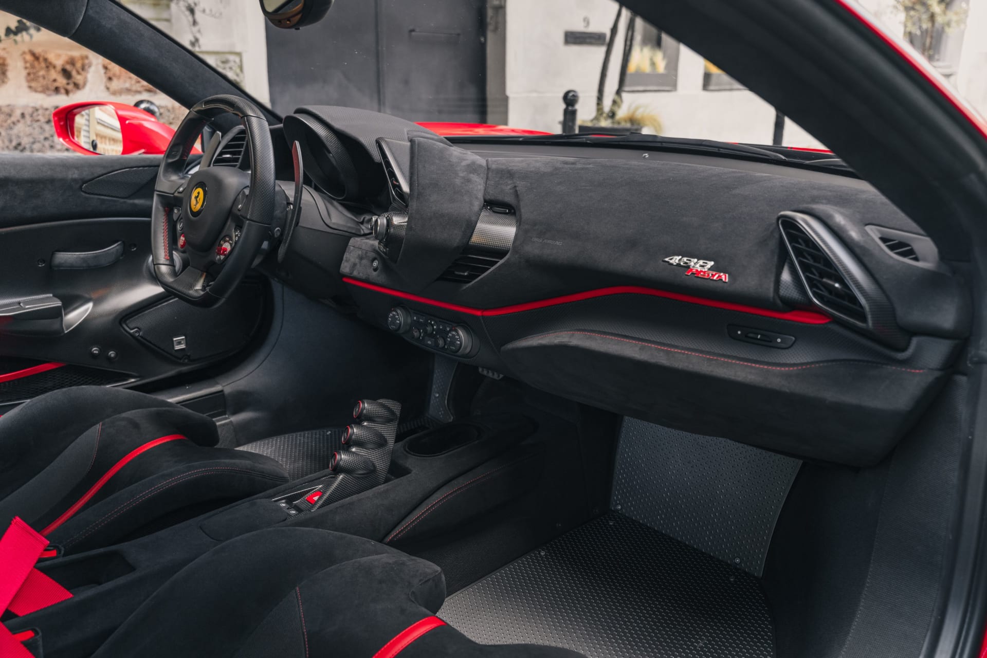 Ferrari 488 Pista