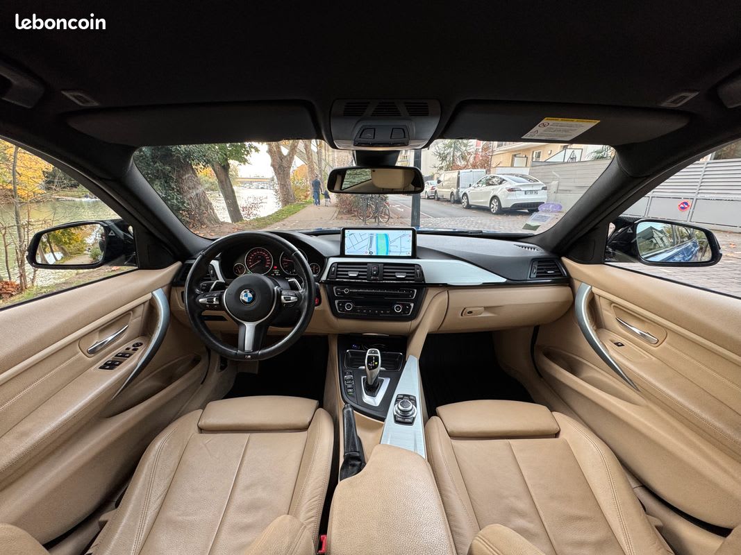 BMW Série 3 335i F30 2012 occasion intérieur (1)