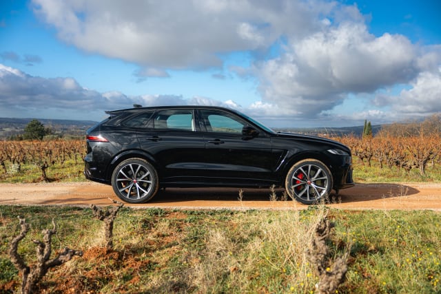 Jaguar F-pace Supercharged Svr