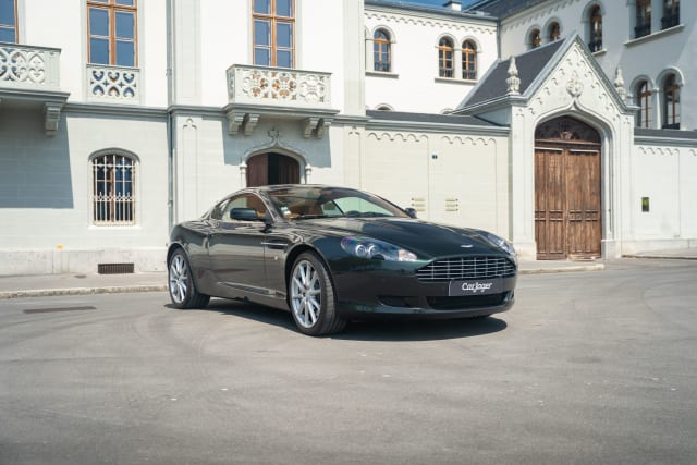 Aston Martin Db9