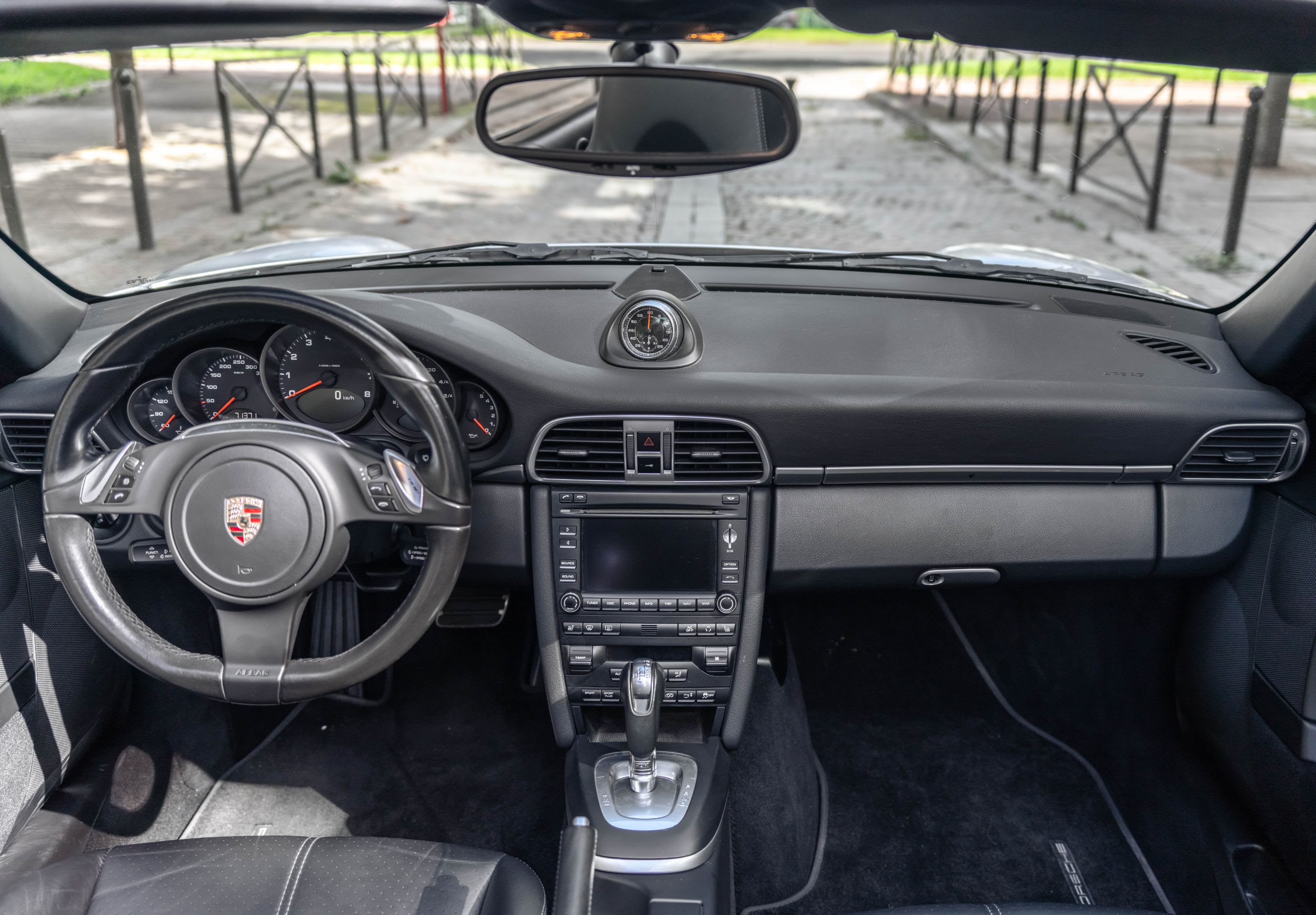 PORSCHE 911 997.2 Carrera 4 Gts 2012 occasion intérieur (1)