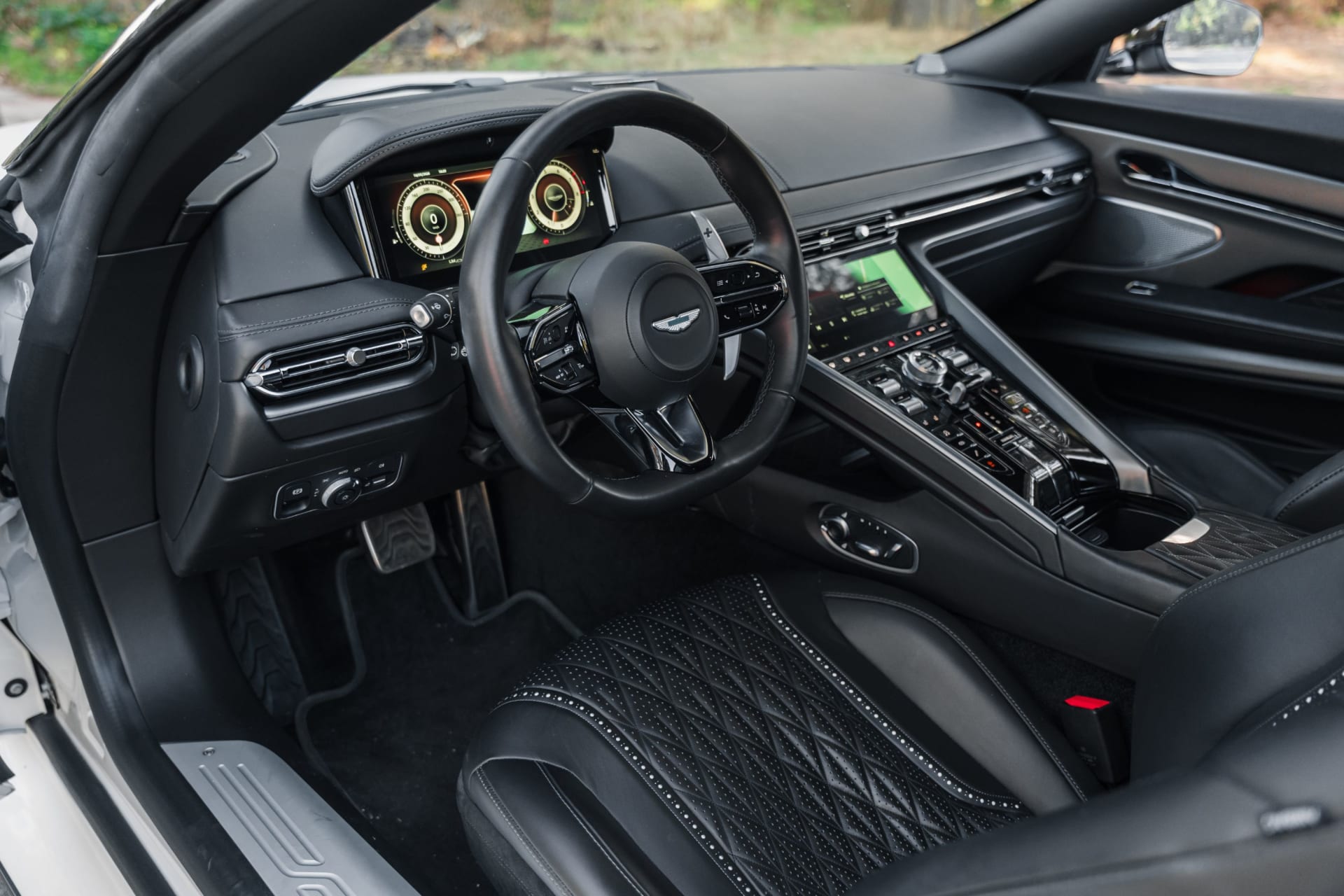 aston martin db12