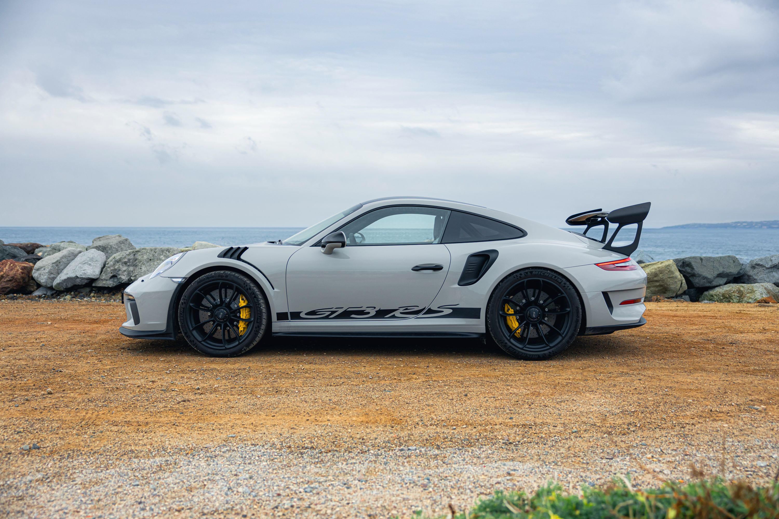 PORSCHE 911 991.2 Gt3 Rs 2018 used video (1)