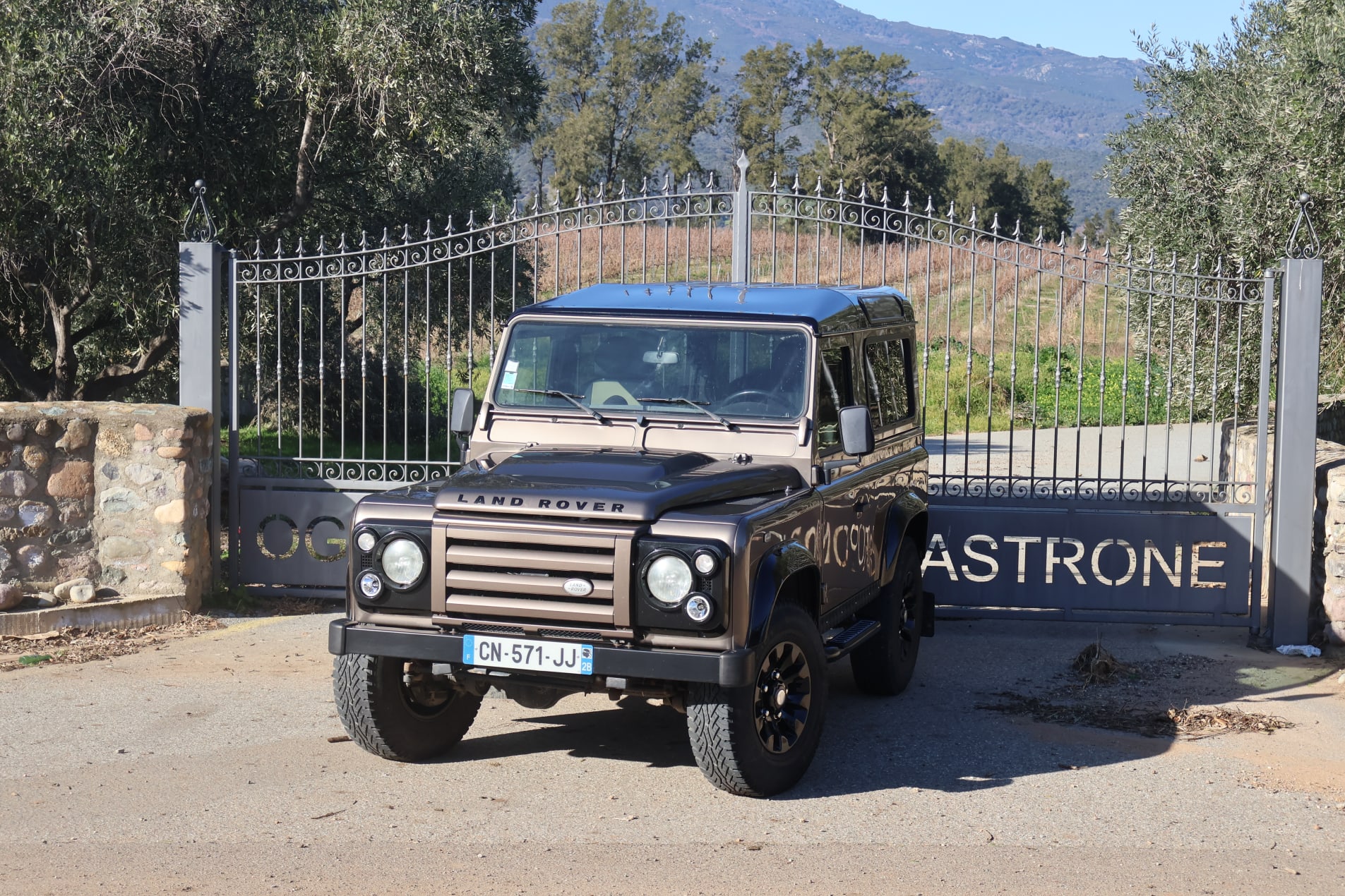 LAND ROVER Defender 3-door 2012