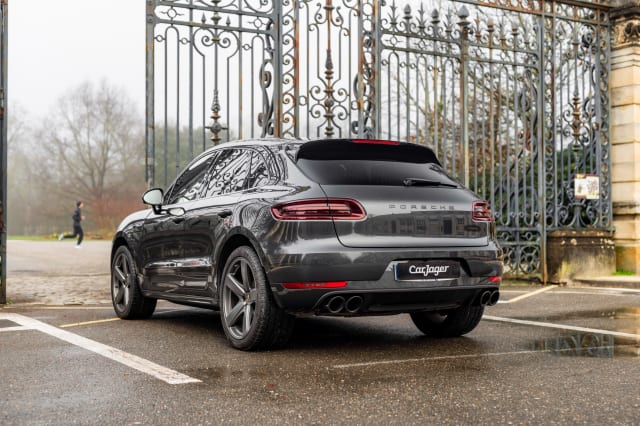 Porsche Macan Turbo Pack Performance