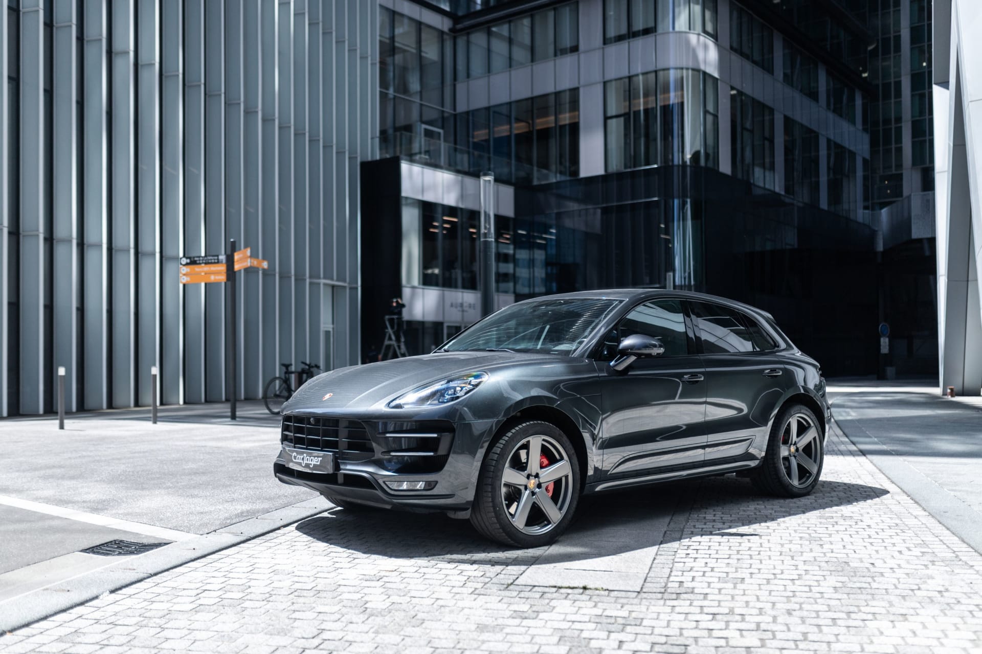 Porsche Macan Turbo Pack Performance