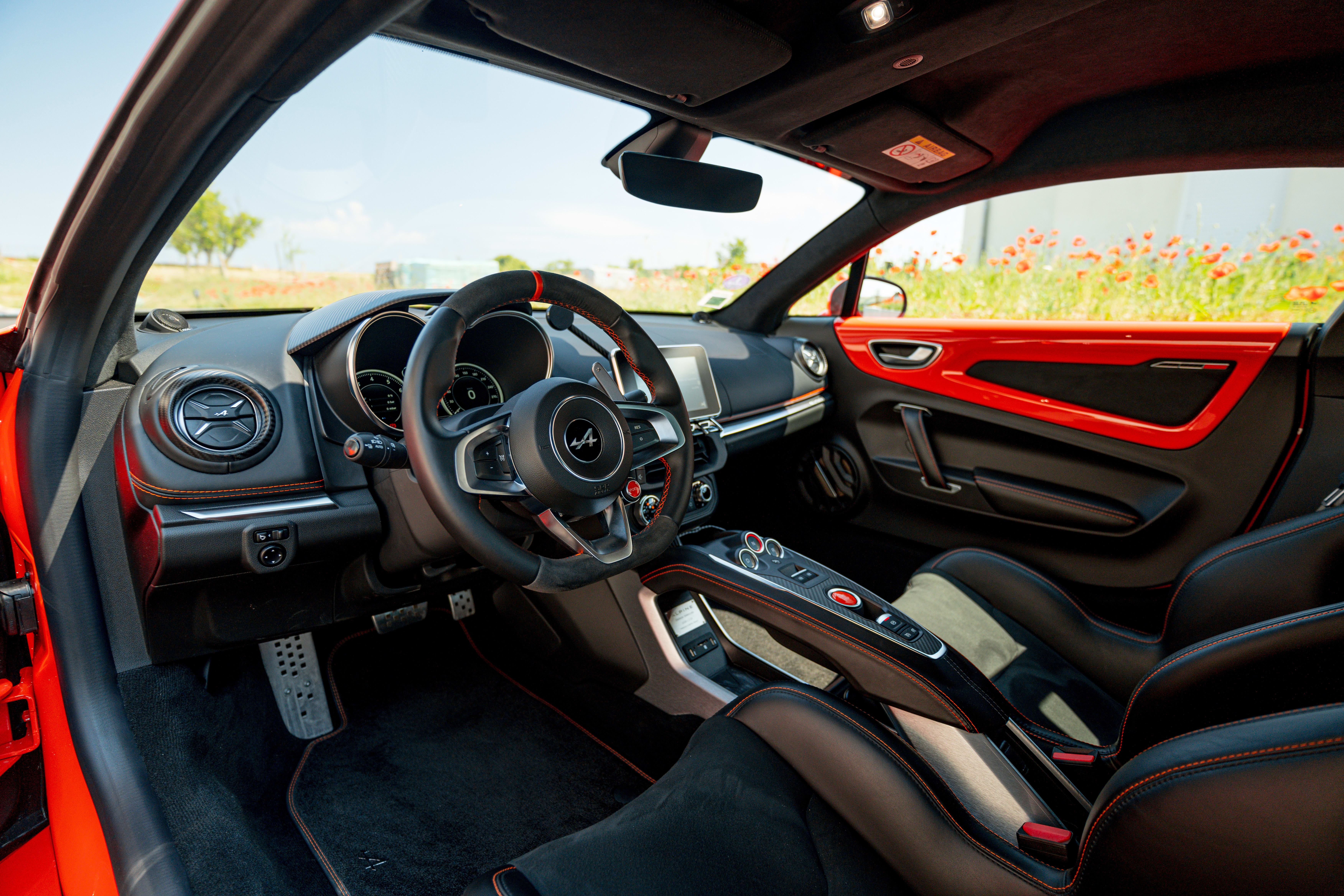 ALPINE A110 S 2022 used interior (1)