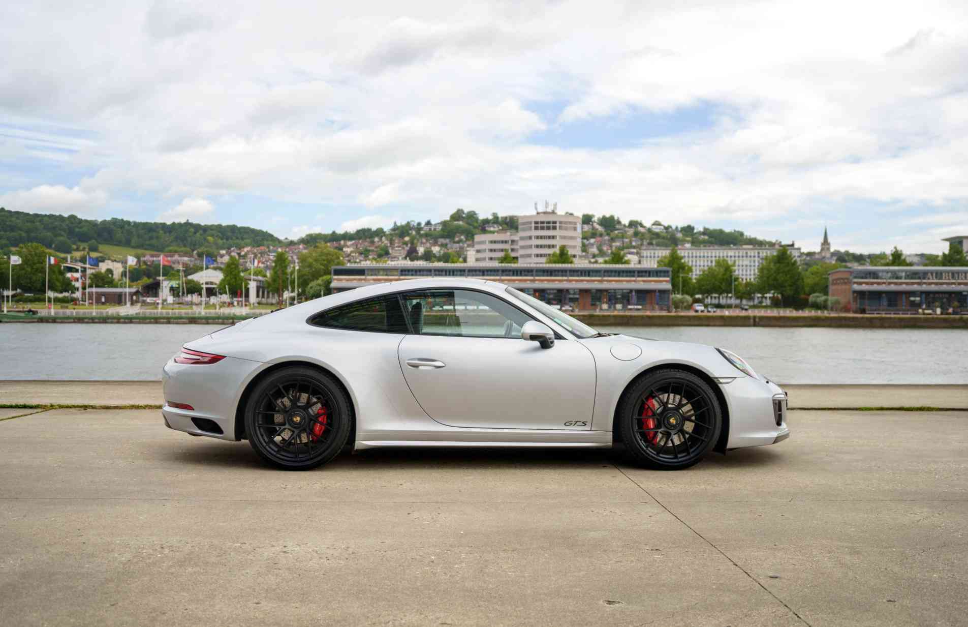 PORSCHE 911 991.2 Carrera GTS 2017