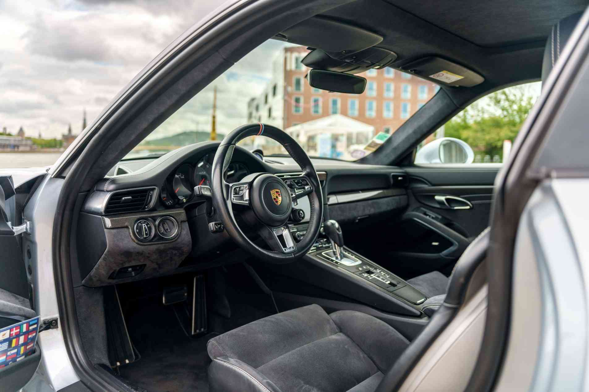 PORSCHE 911 991.2 Carrera GTS 2017