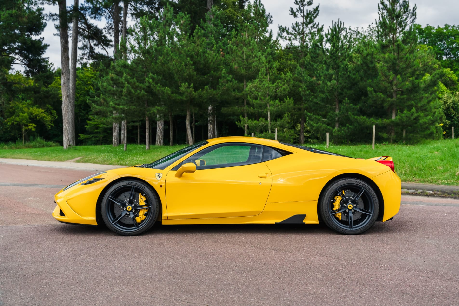 FERRARI 458 Spéciale coupé hatchback 2015