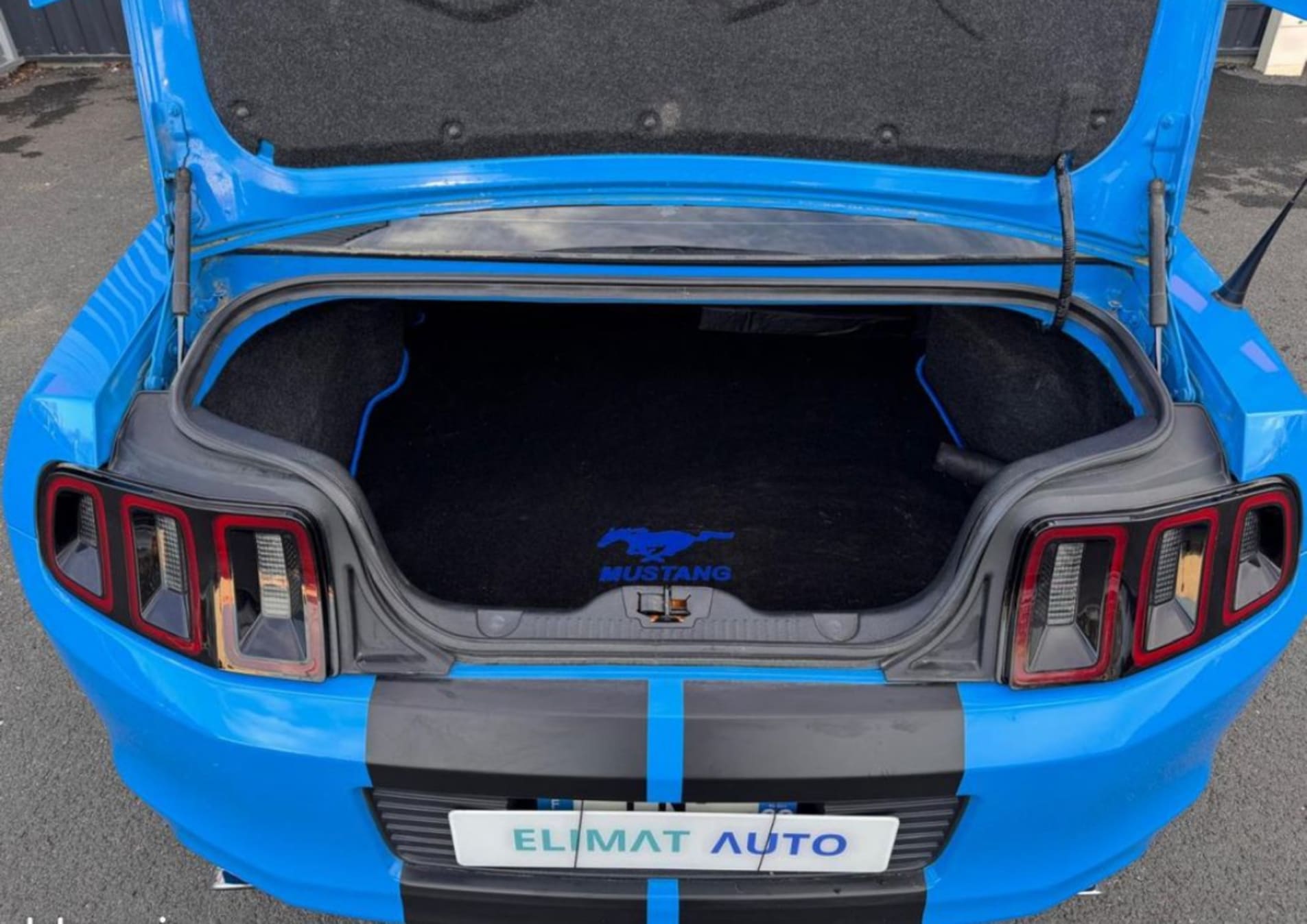 FORD Mustang v 2005-2014 2014