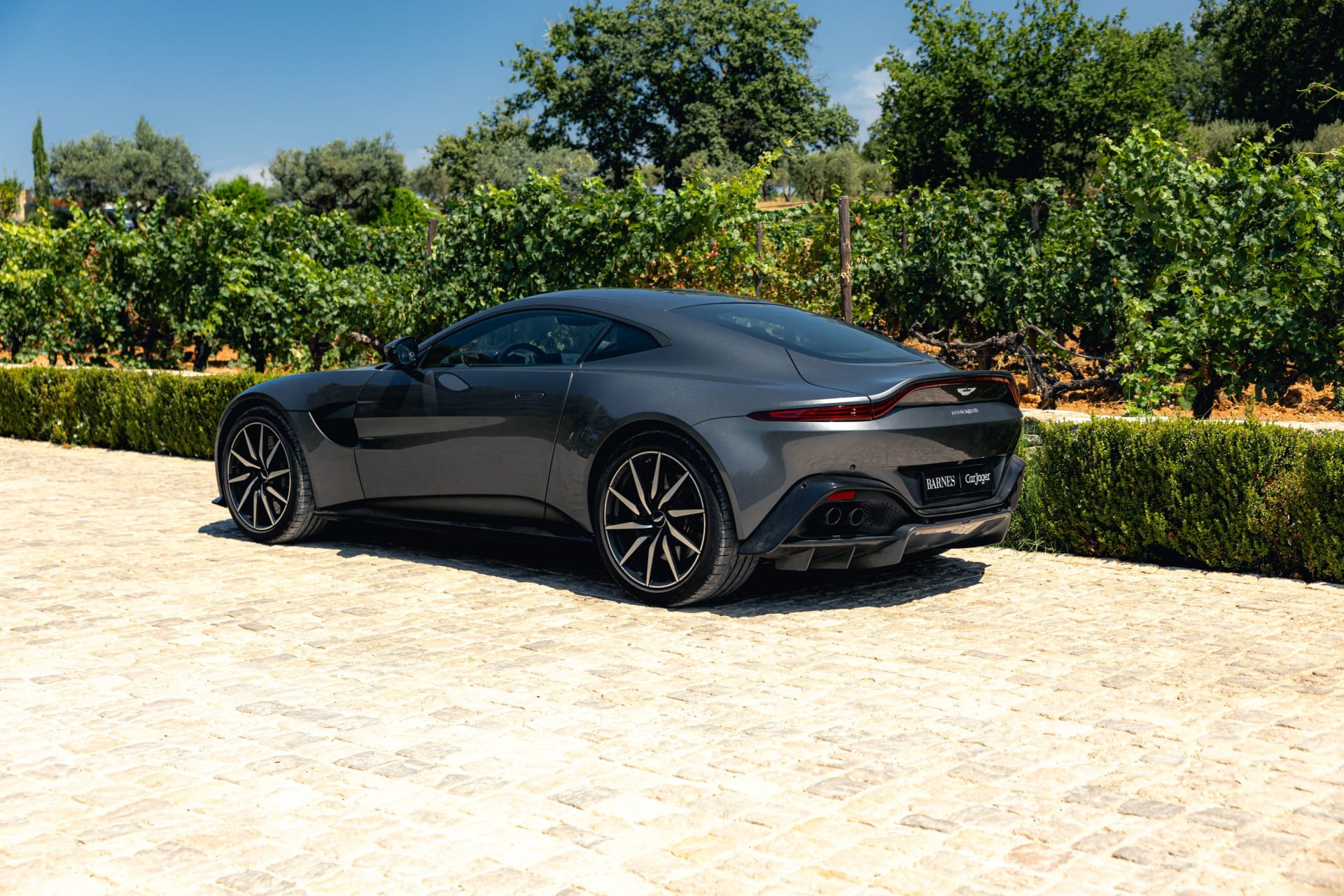 Aston Martin Vantage 2nd Generation V8