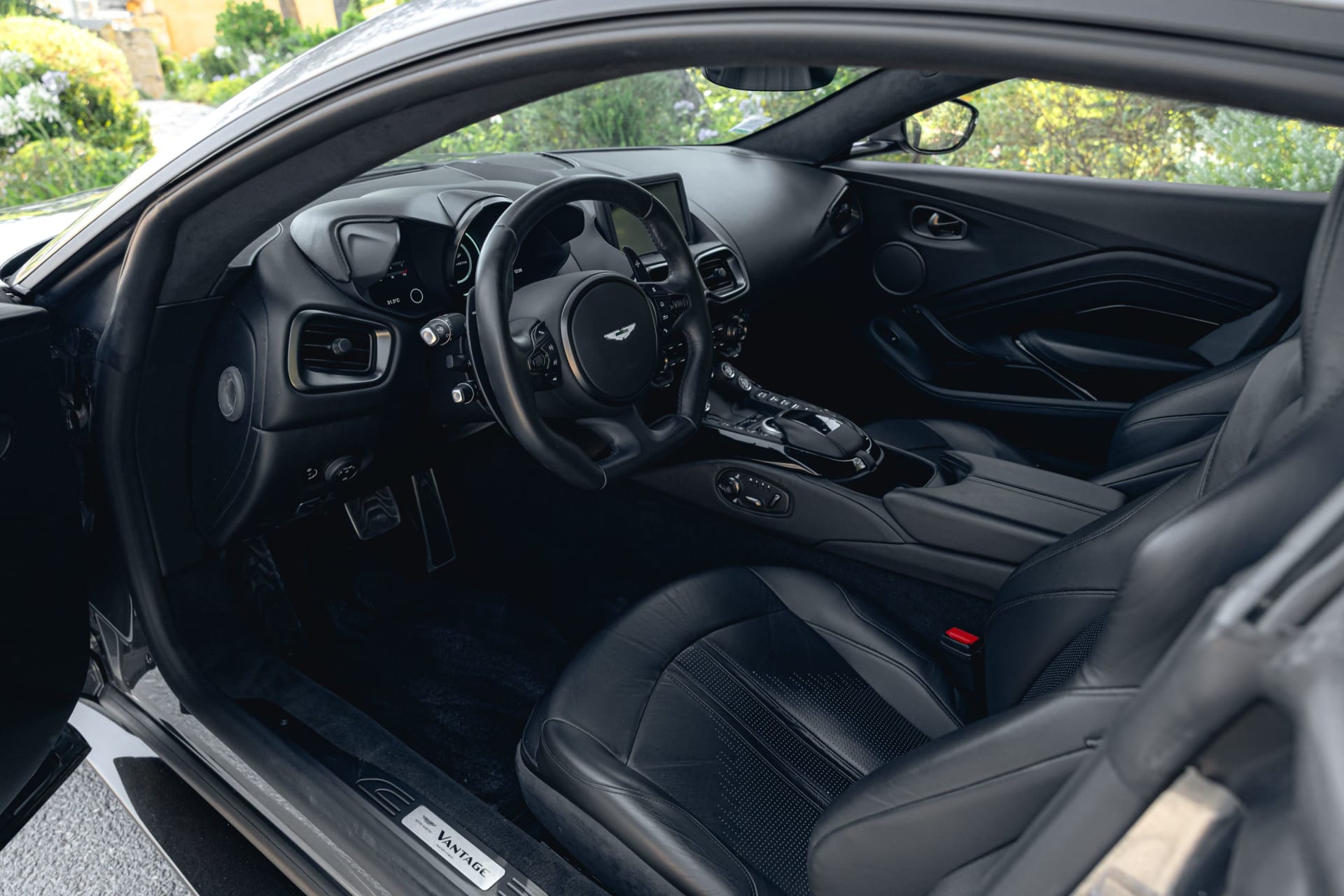 Aston Martin Vantage 2nd Generation V8