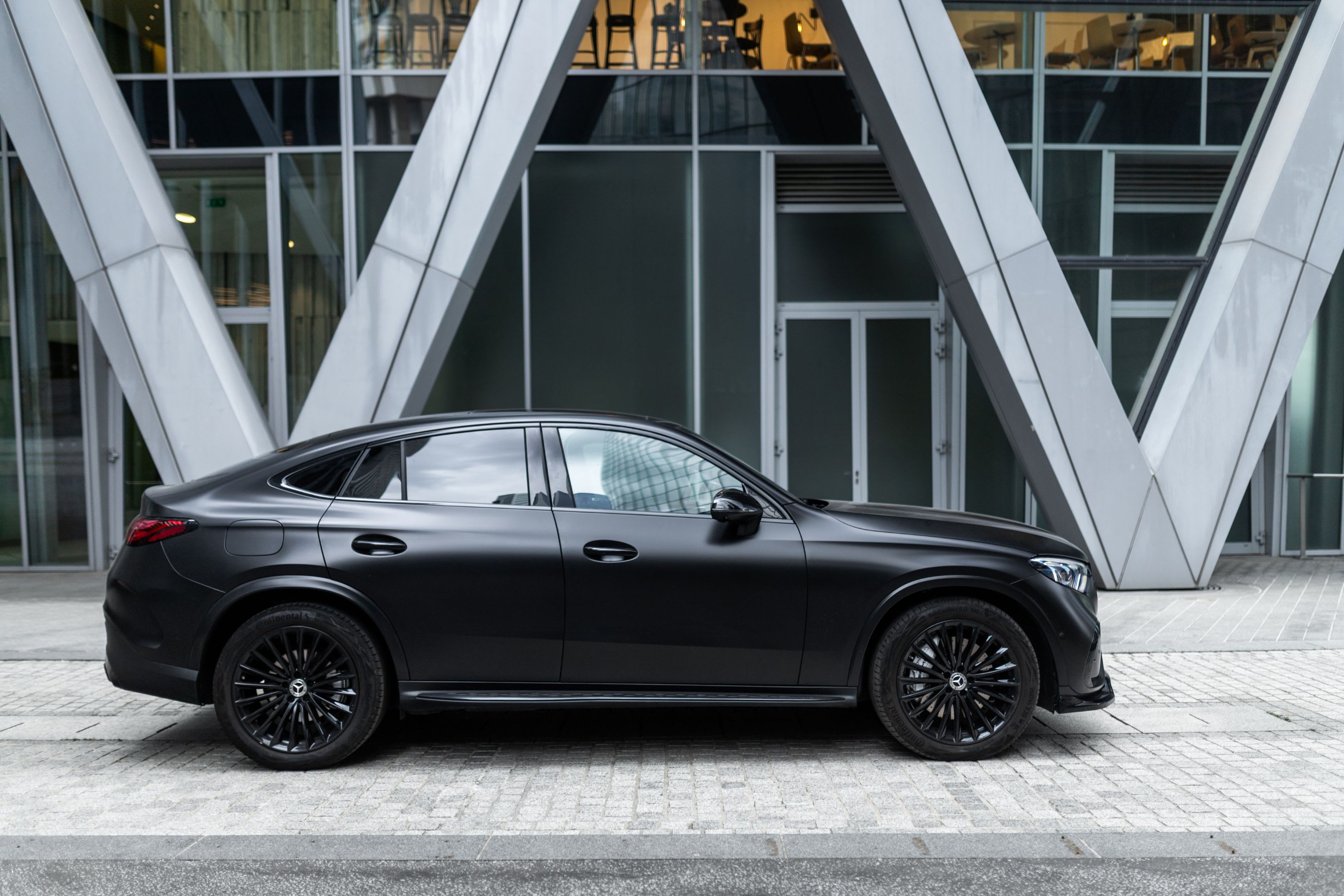MERCEDES BENZ Classe Glc Coupé 200 Amg Line  2024 occasion extérieur (2)