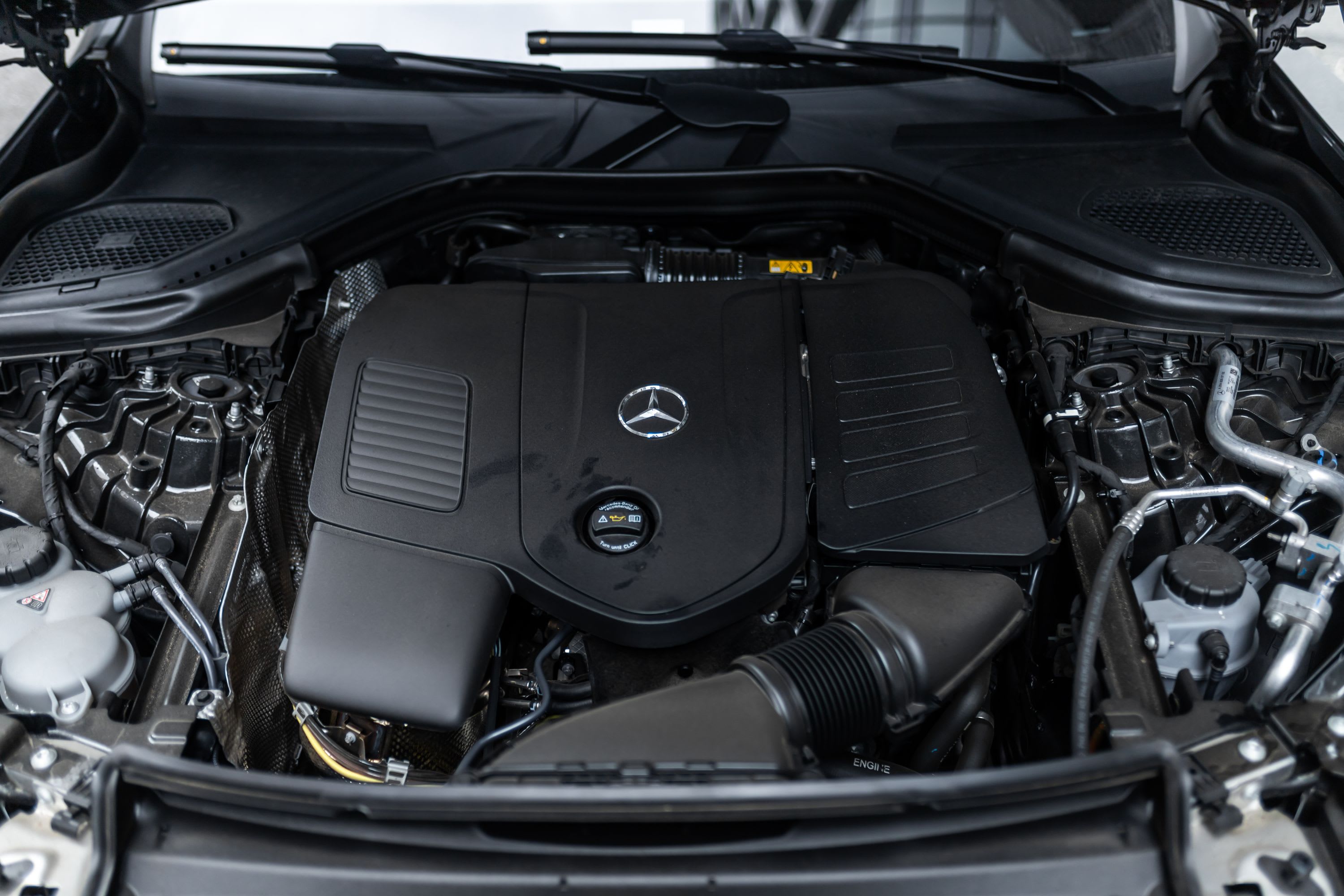 MERCEDES BENZ Classe Glc Coupé 200 Amg Line  2024 occasion mécanique (1)