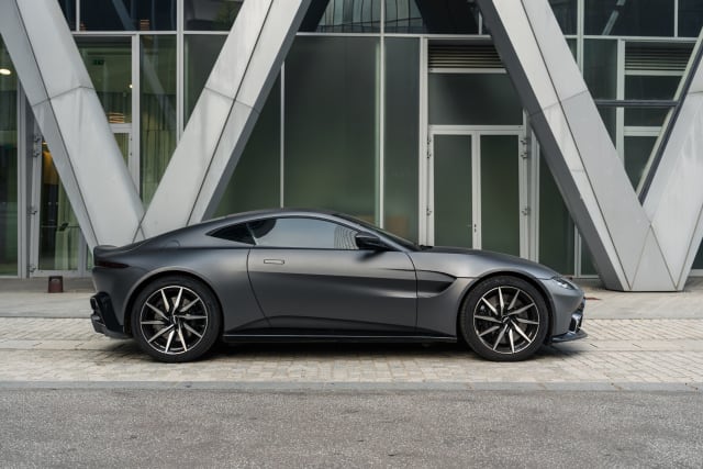 ASTON MARTIN Vantage V8  2021 used