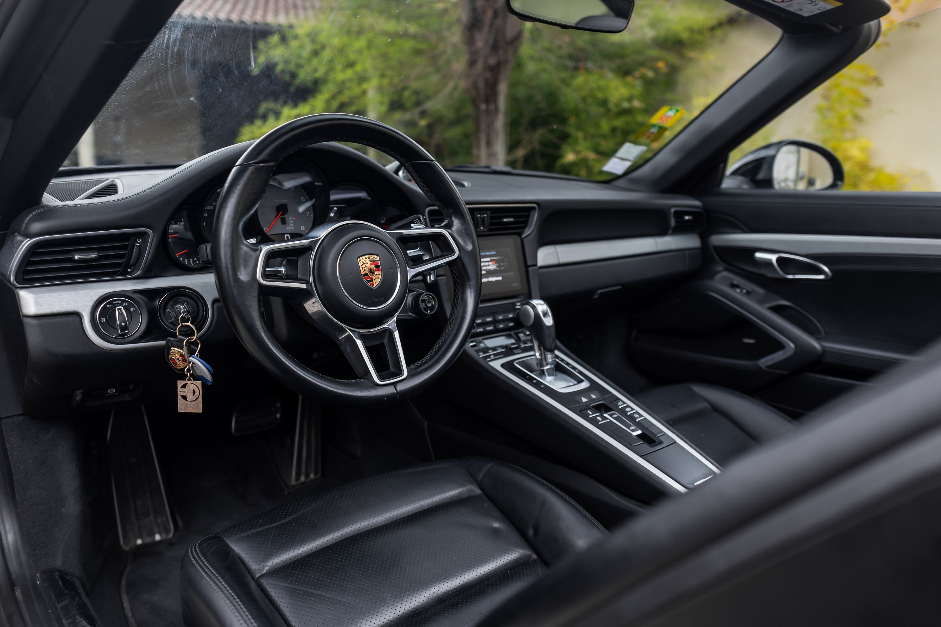 PORSCHE 911 991.2 Targa 4s 2016 occasion intérieur (1)