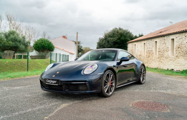 Porsche 911 992 Carrera 4s