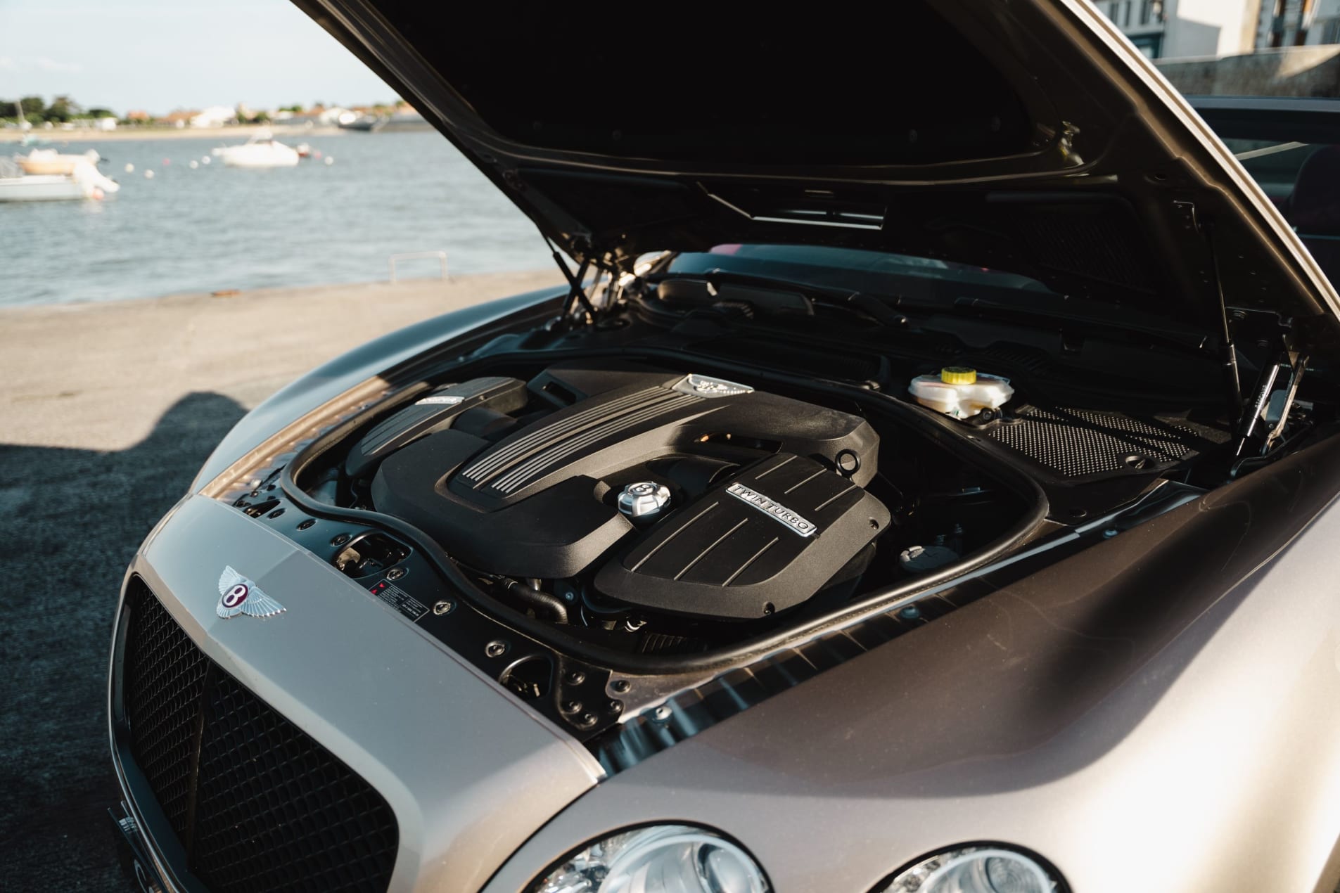 BENTLEY Continental gtc 2013