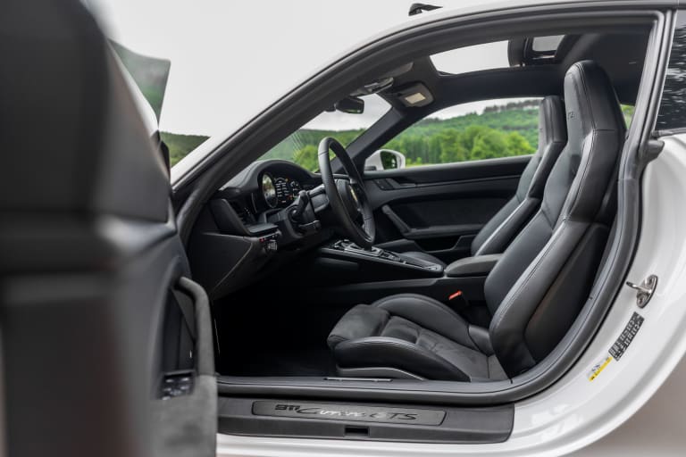 PORSCHE 992.1 Carrera GTS 2024