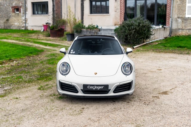 Porsche 911 991.2 Carrera 4s