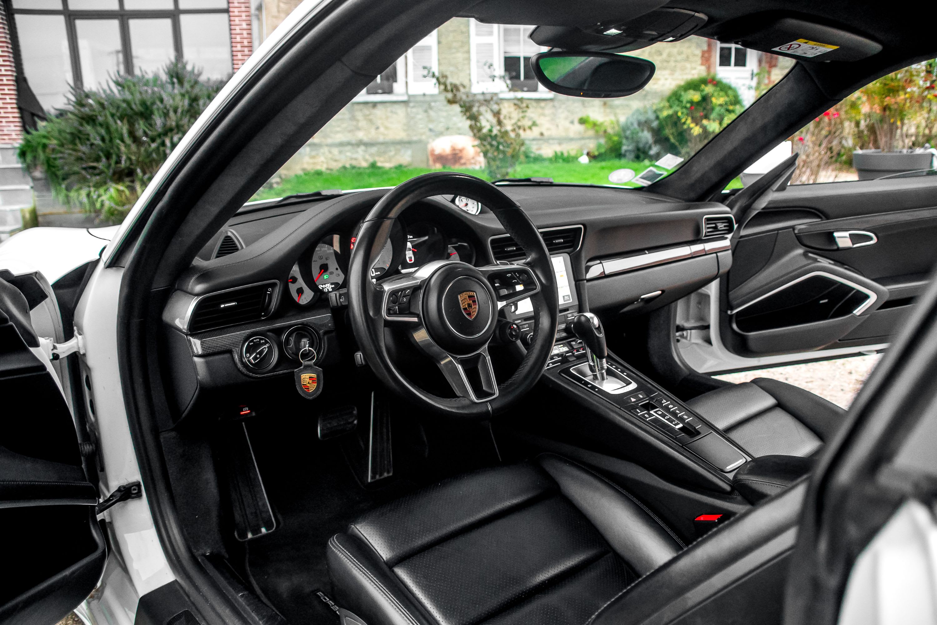 PORSCHE 911 991.2 Carrera 4s 2016 occasion intérieur (1)