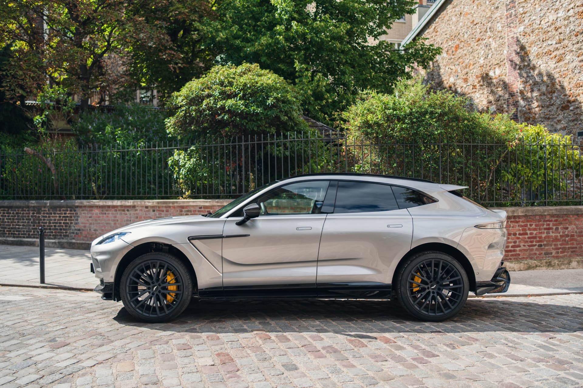 Aston Martin Dbx 707 Facelift - Q Spirit