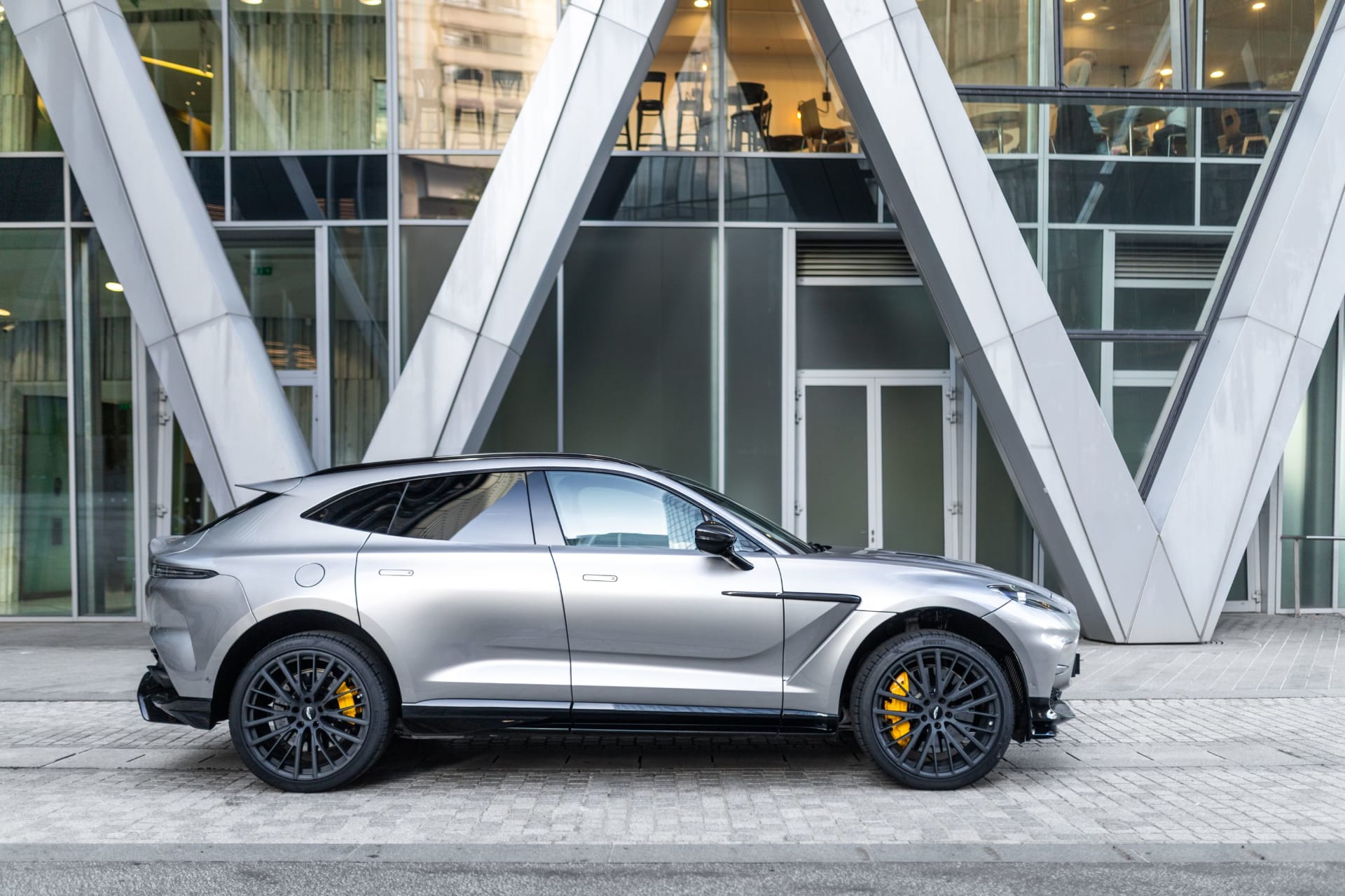 Aston Martin Dbx 707 Facelift - Q Spirit