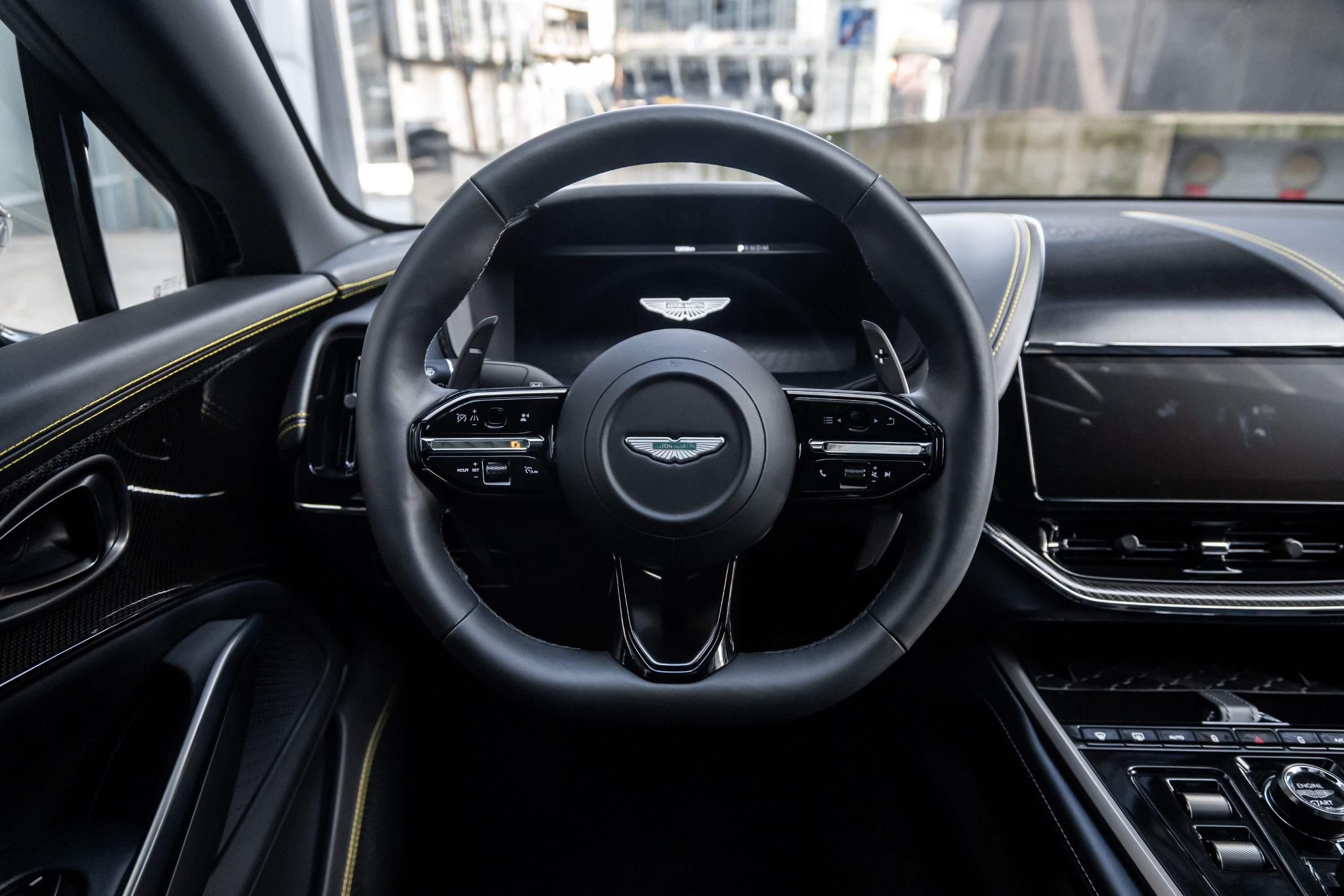 aston martin dbx
