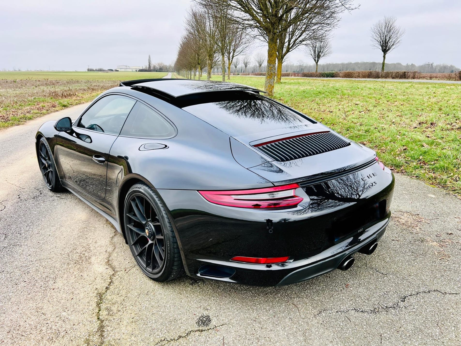 PORSCHE 911 991 carrera gts 2018