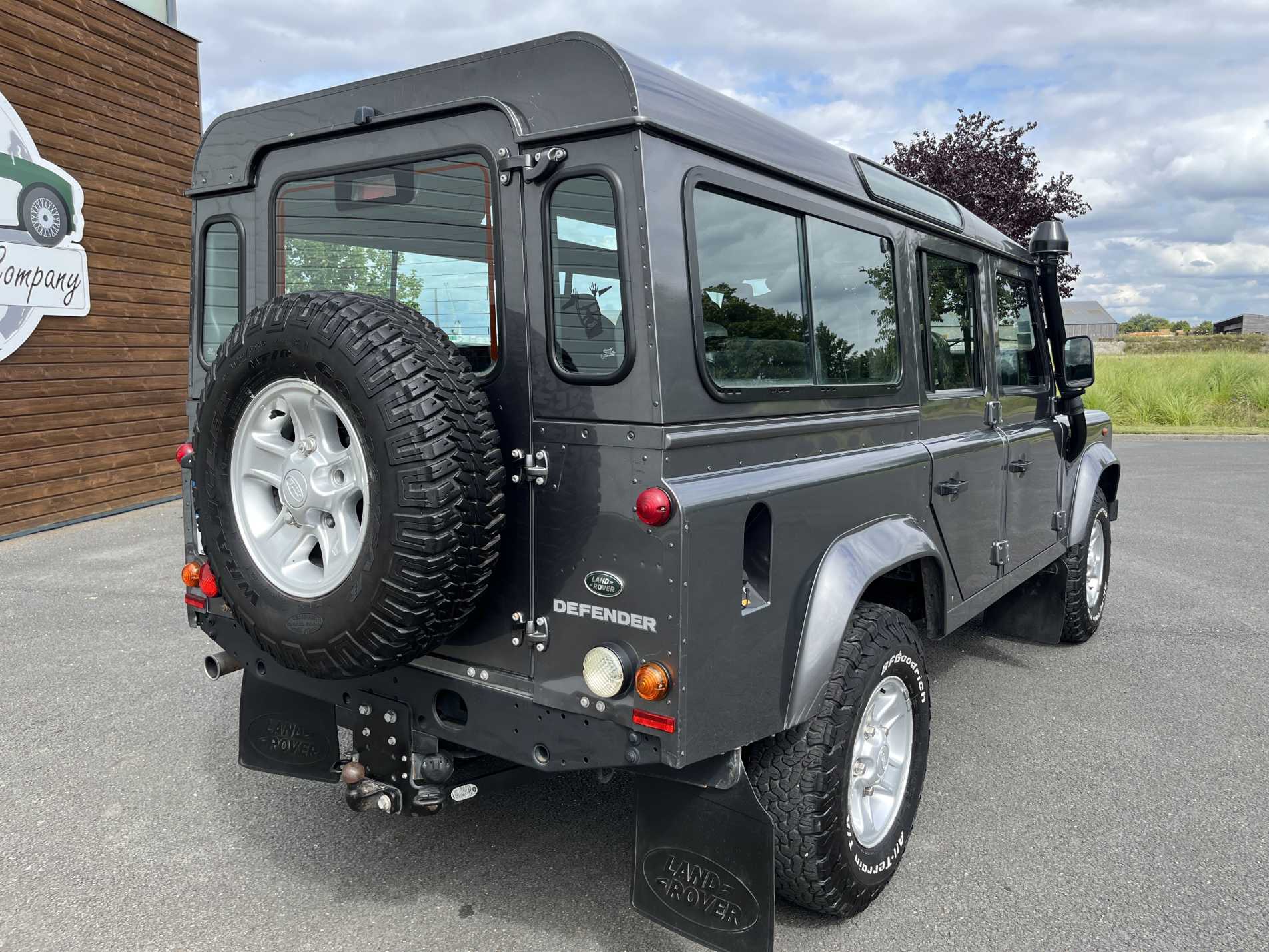 LAND ROVER 110 TD4