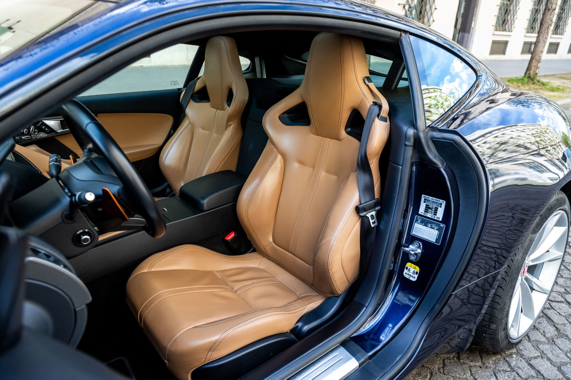 Jaguar F-type V6 S