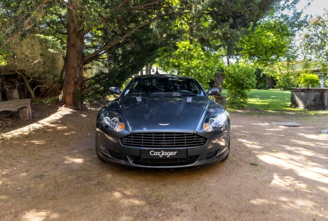 Aston Martin Db9