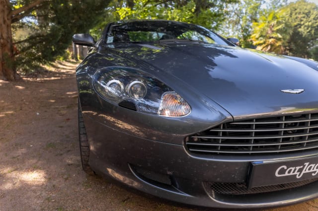 Aston Martin Db9