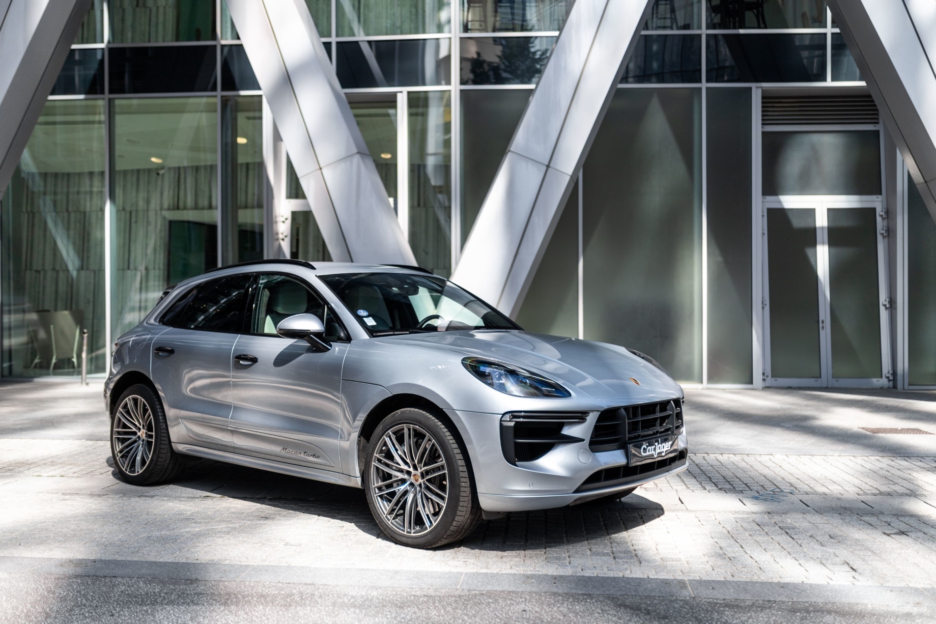 Photo PORSCHE Macan II TUrbo 2019