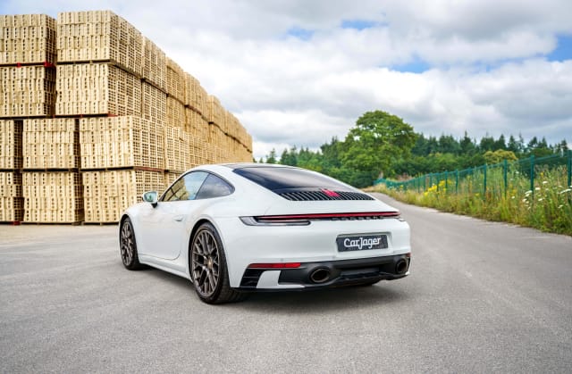 Porsche 911 992 4s 