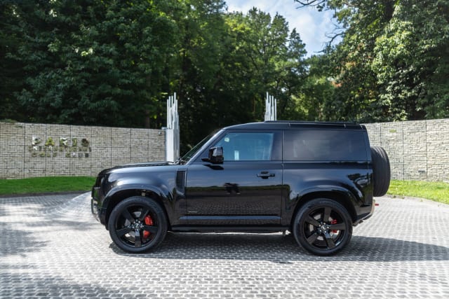 LAND ROVER Defender 90 P400 X 2021 used