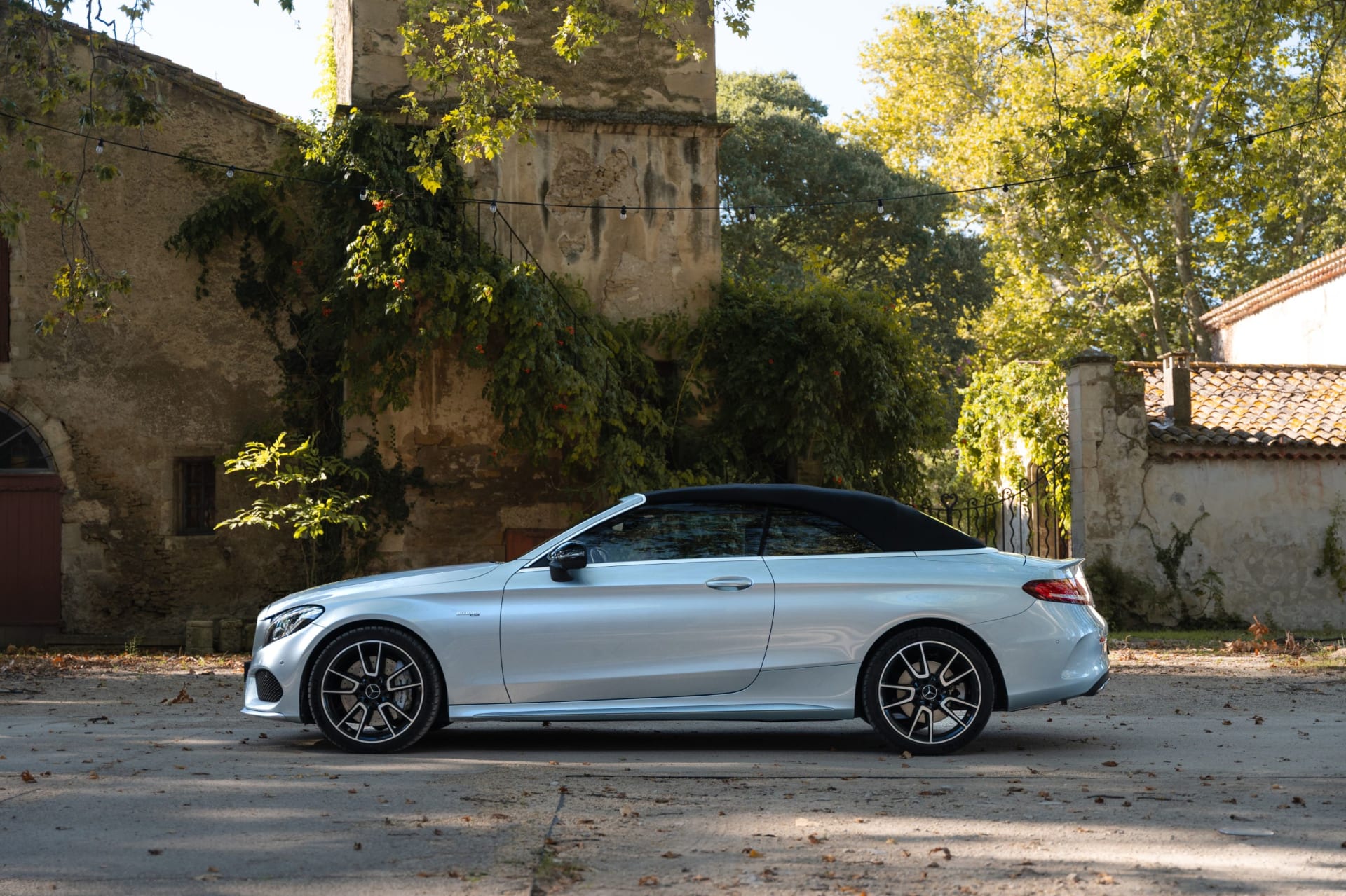 MERCEDES BENZ Classe C 43 Amg 4matic Cabriolet 2016 used video (1)