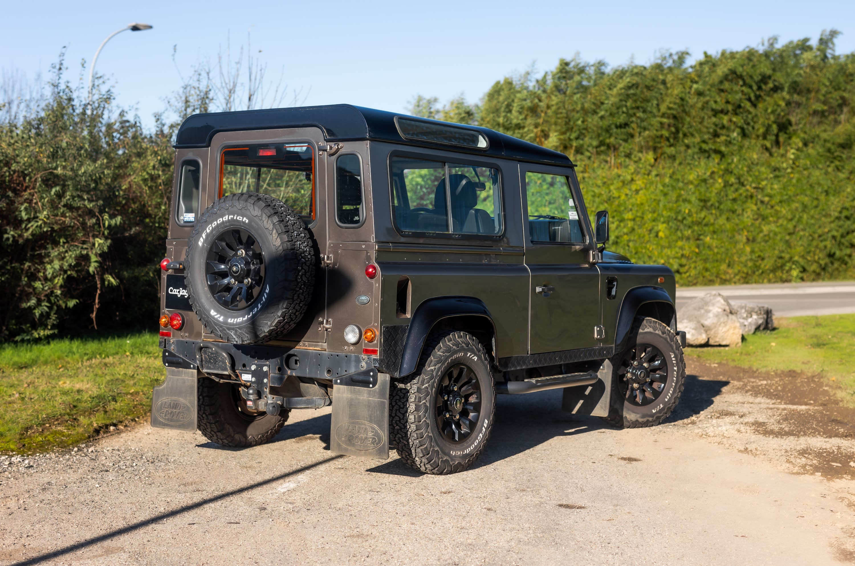 LAND ROVER Defender 90 2012 used exterior (2)